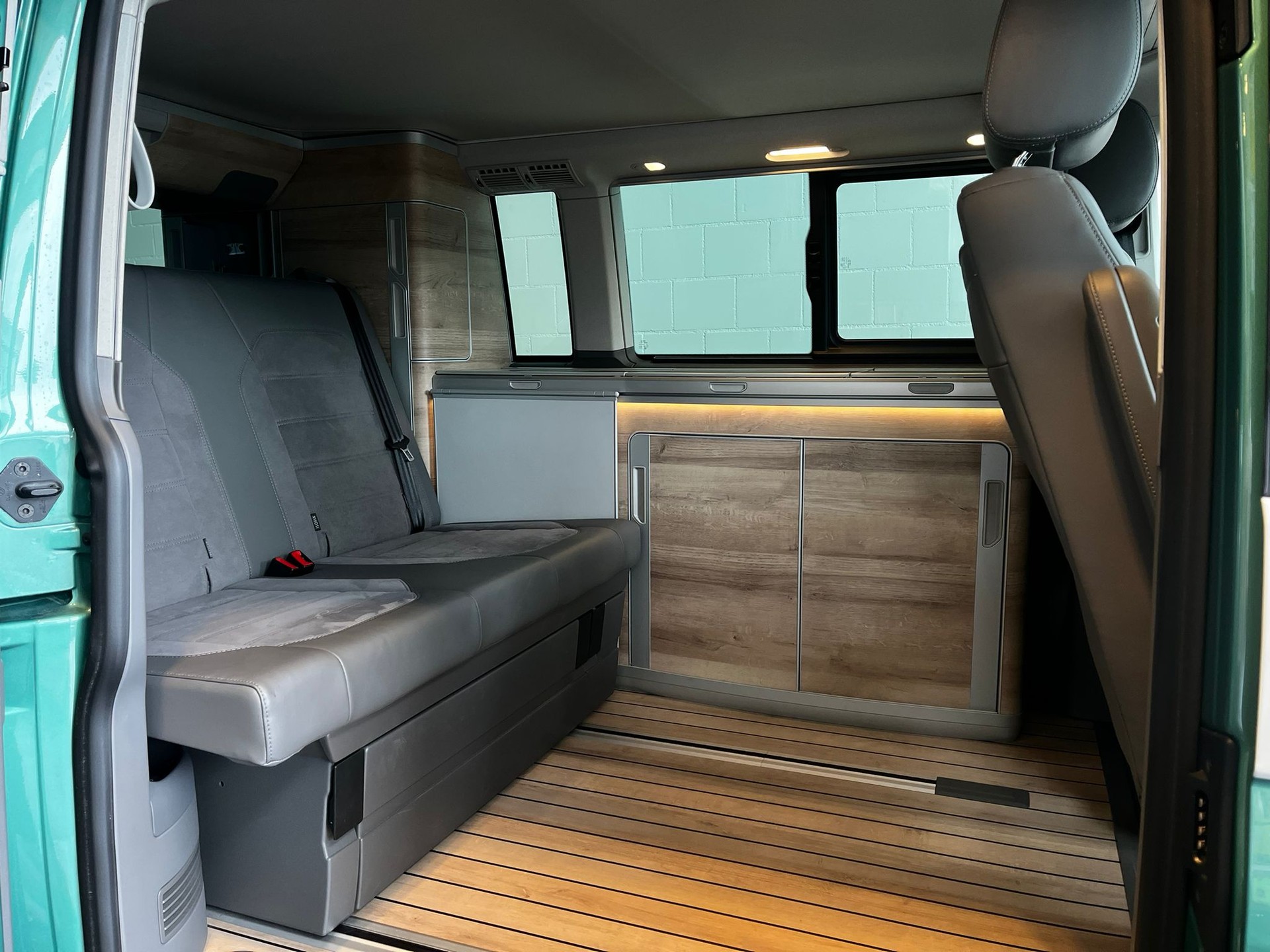 VW T6.1 California 2.0 Bi-TDI Ocean Edition Liberty DSG-image-13