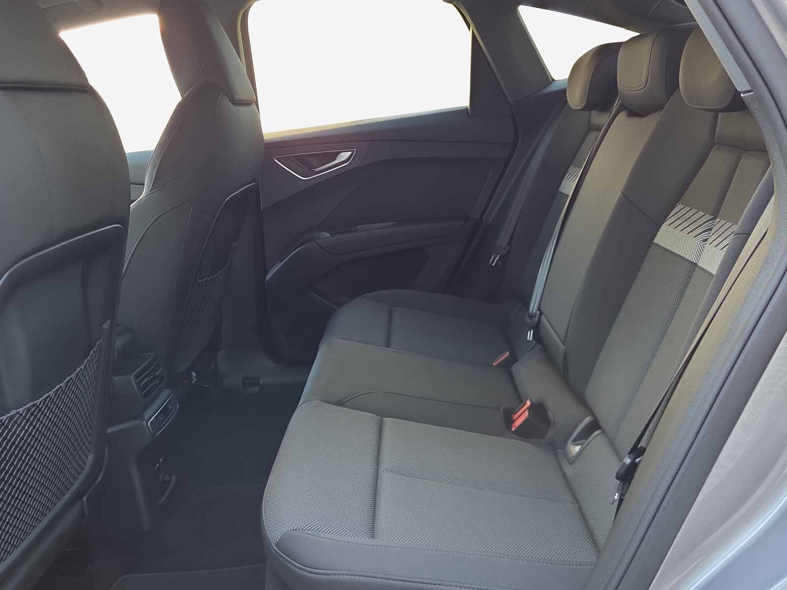 AUDI Q4 Sportback e-tron 50 quattro-image-12