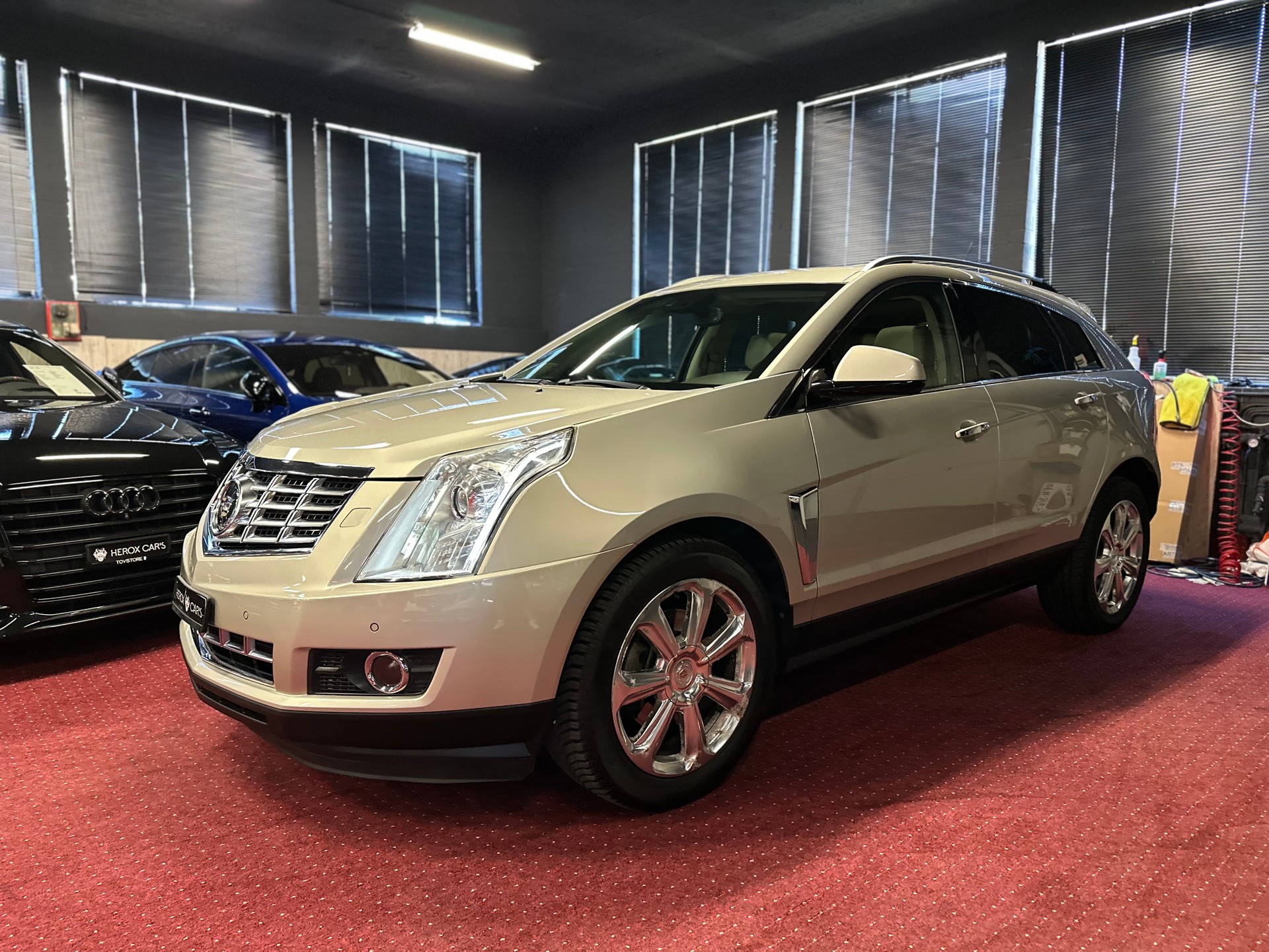 CADILLAC SRX 3.6 V6 Sport Luxury 4WD Automatic / ** Frisch ab MFK + Service **-image-7