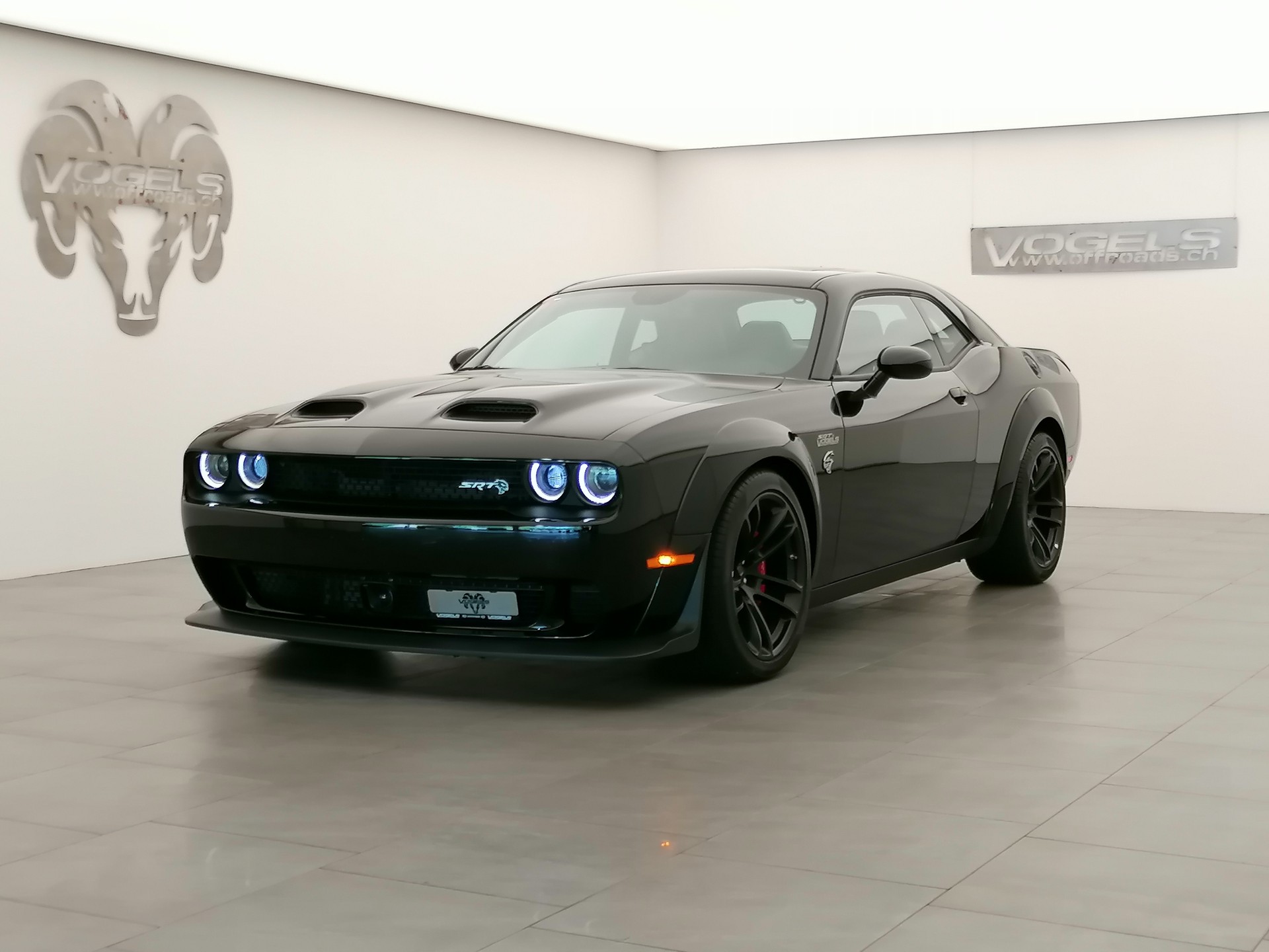 DODGE Challenger Hellcat WB Jailbreak