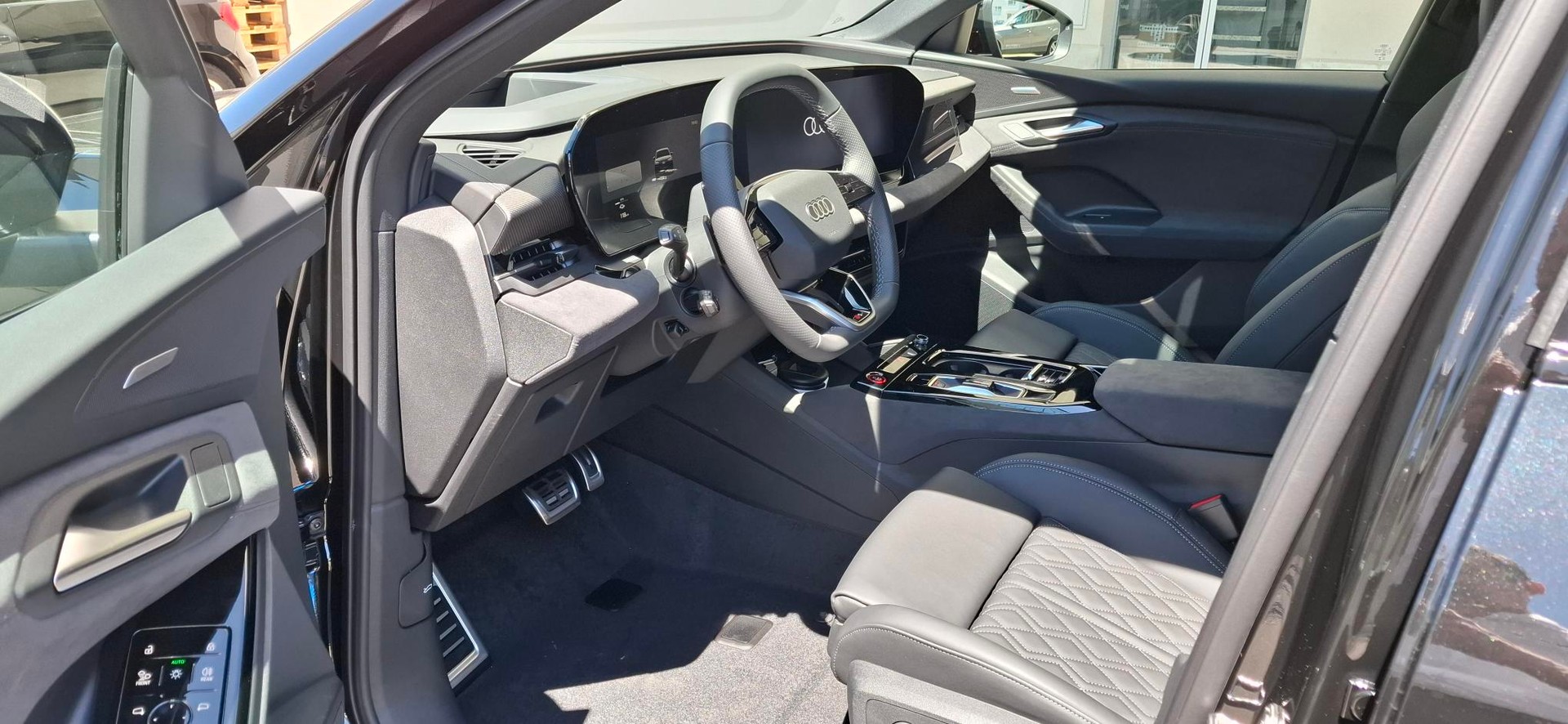 AUDI SQ6 e-tron quattro-image-7