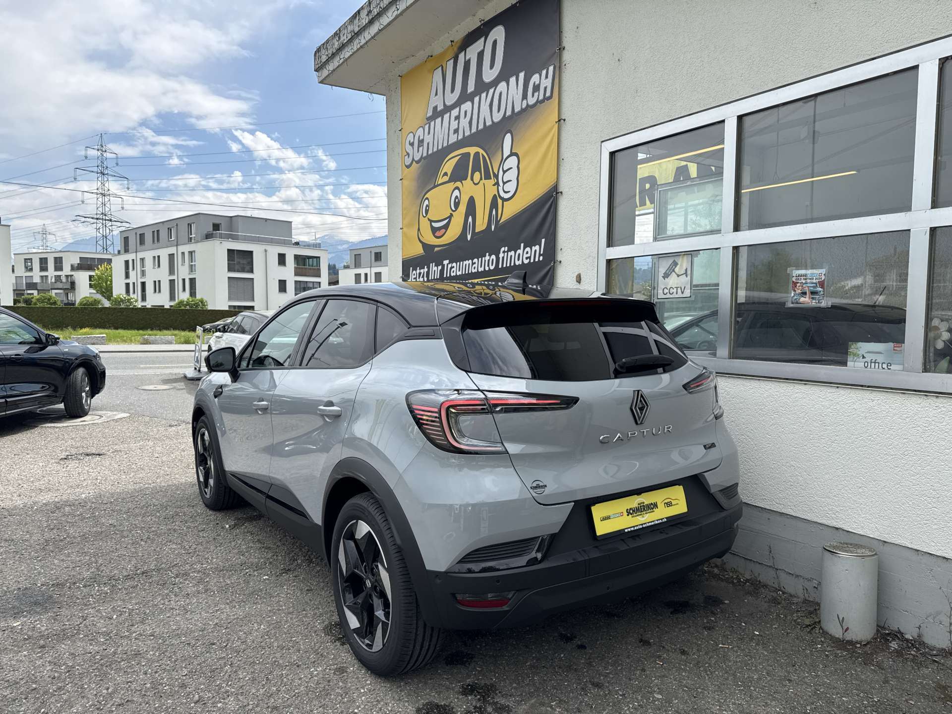RENAULT Captur 1.8 E-Tech 160 Techno DHT-Automat-image-2