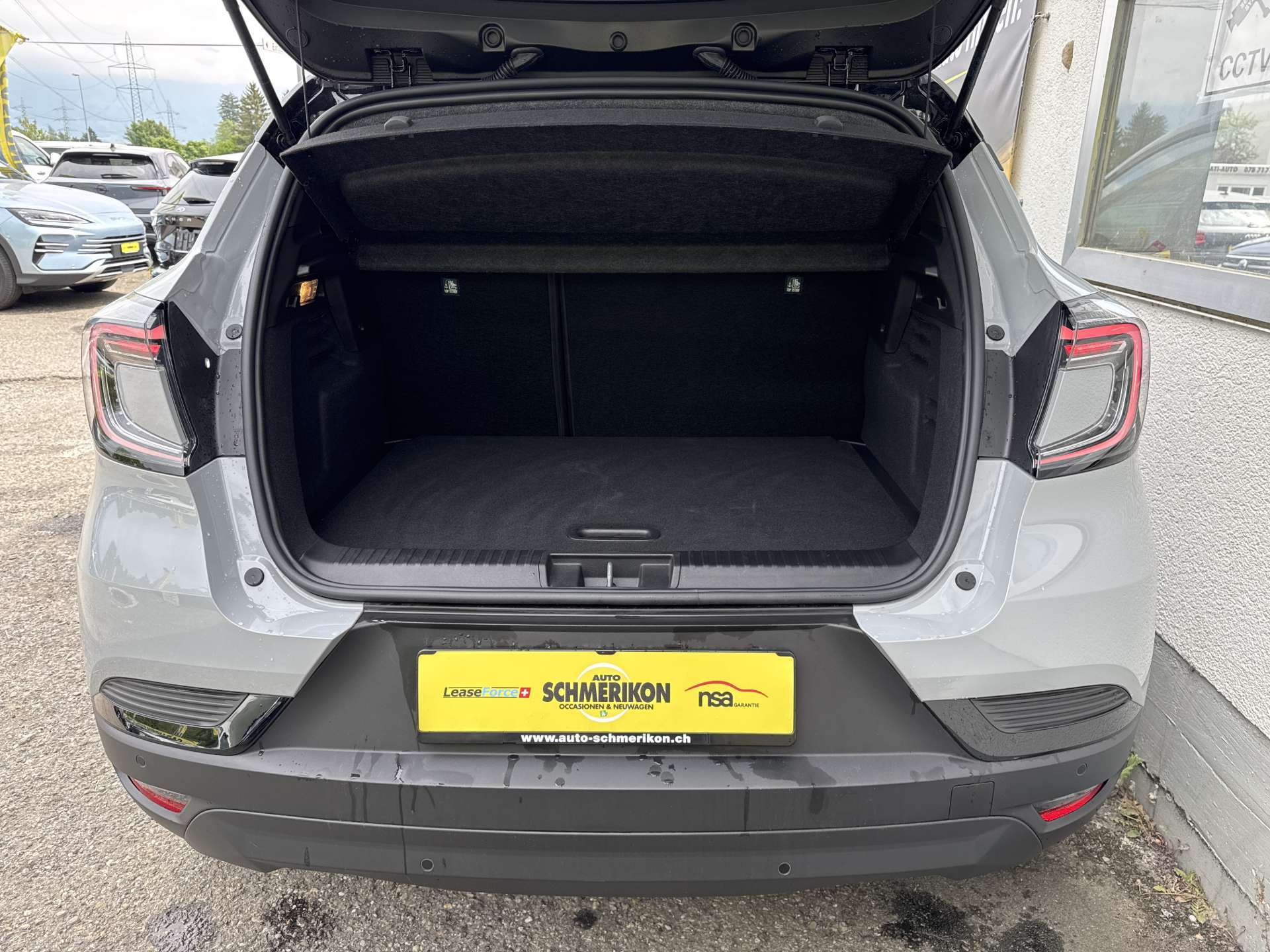 RENAULT Captur 1.8 E-Tech 160 Techno DHT-Automat-image-8