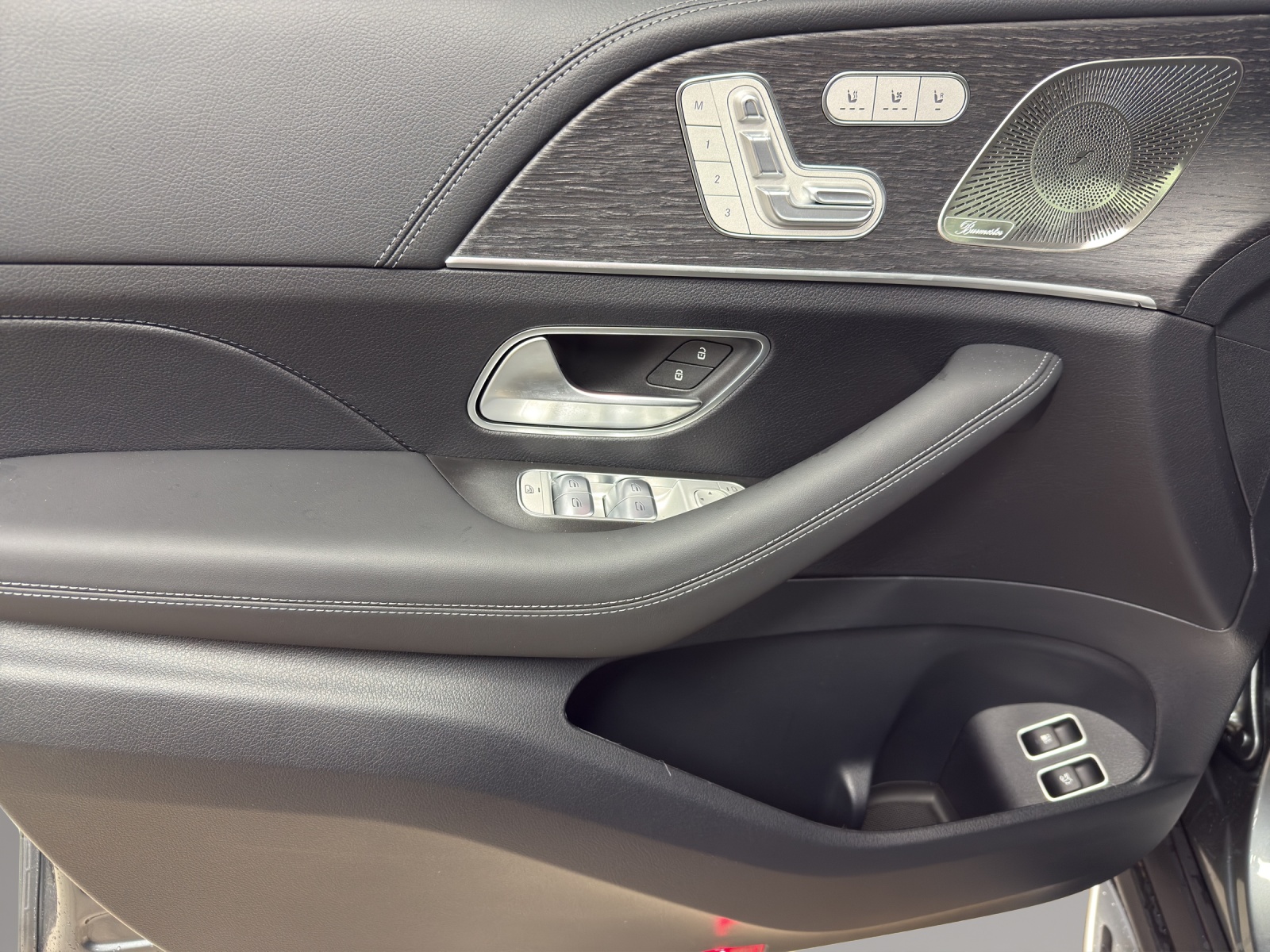 MERCEDES-BENZ GLE 400 e EQ Hybrid 4Matic 9G-Tronic EQ Star-image-12