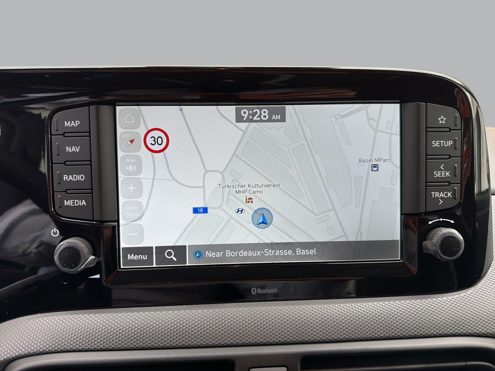 HYUNDAI i10 1.2 Amplia Aut.-image-7