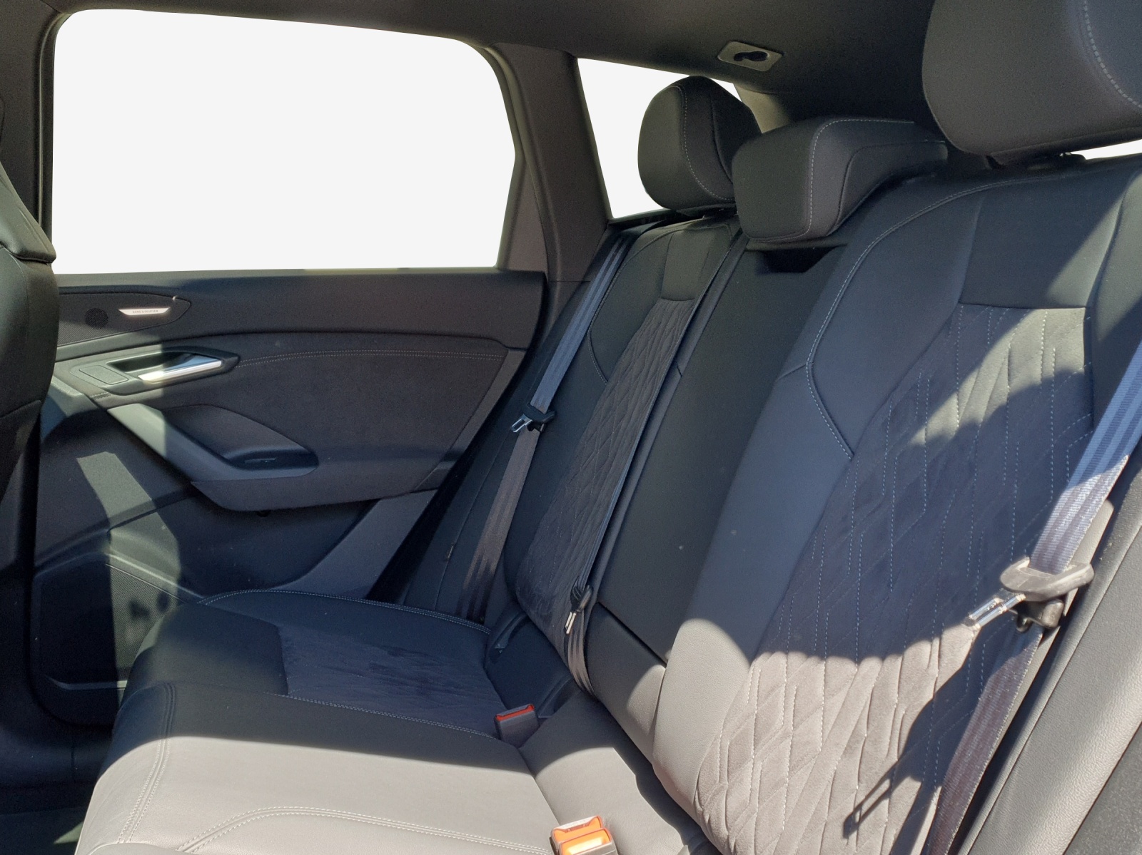 AUDI Q6 e-tron quattro-image-11