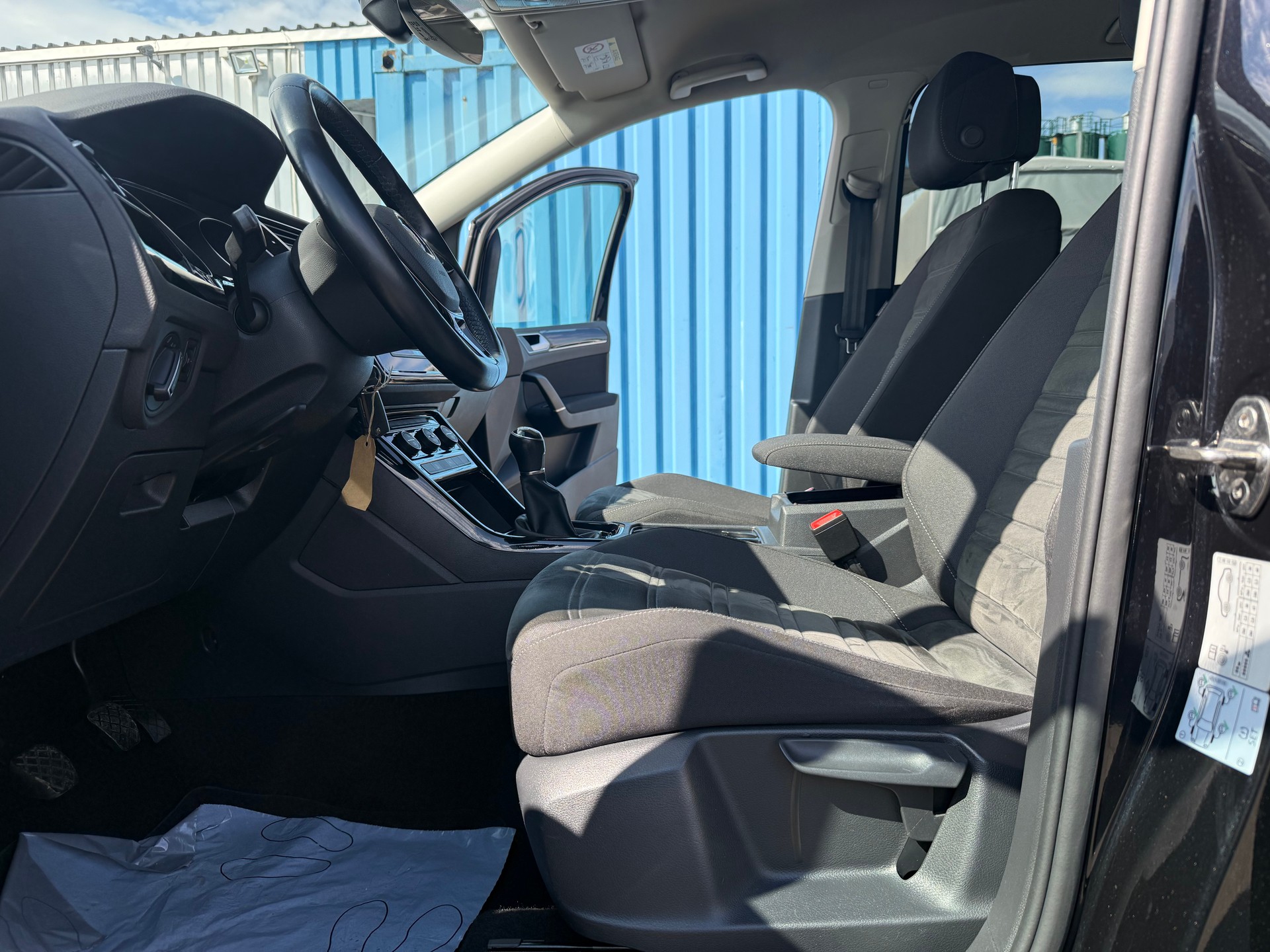 VW Touran 2.0 TDI BlueMotion Technology Comfortline-image-8
