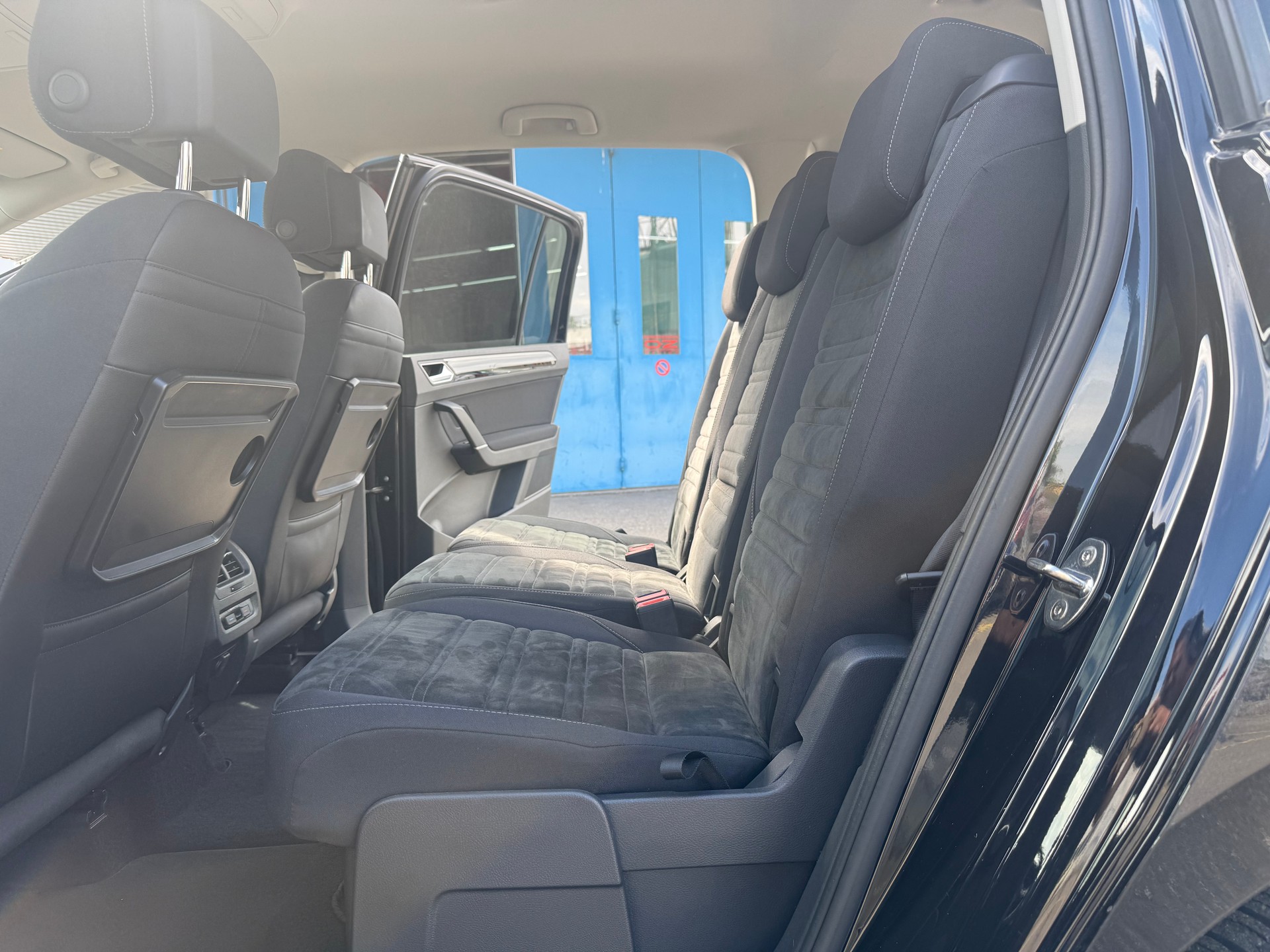 VW Touran 2.0 TDI BlueMotion Technology Comfortline-image-9