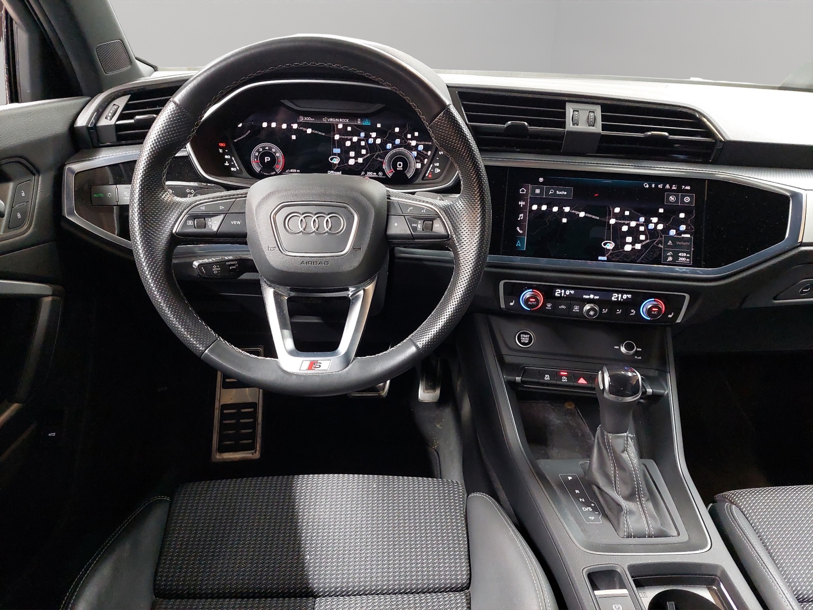 AUDI Q3 40 TFSI S line quattro S-tronic-image-6