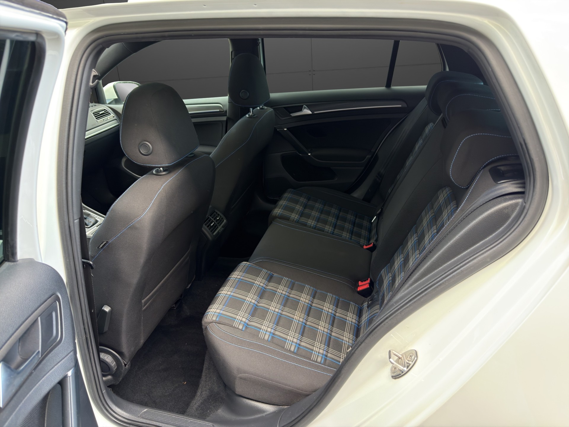 VW Golf 1.4 TSI GTE DSG-image-22