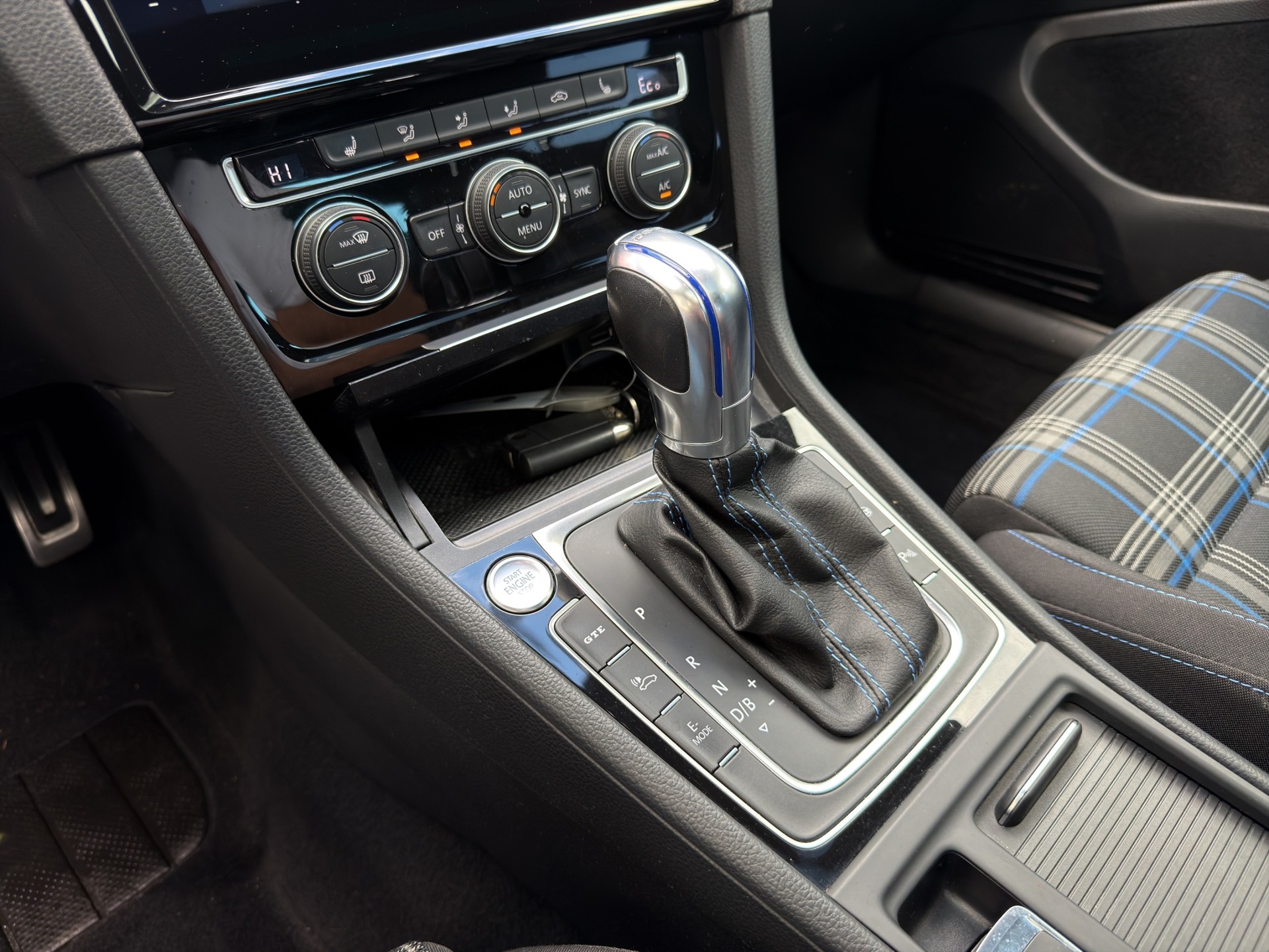 VW Golf 1.4 TSI GTE DSG-image-17