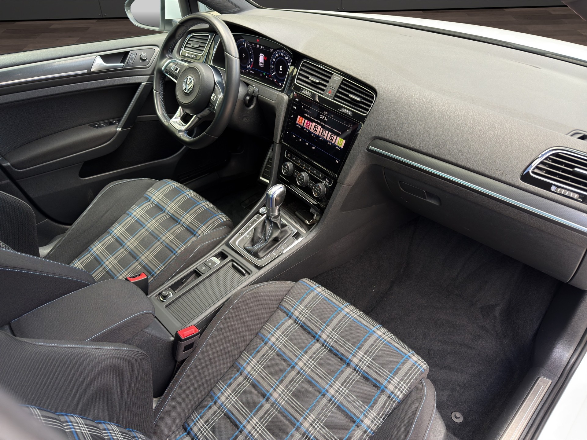 VW Golf 1.4 TSI GTE DSG-image-18