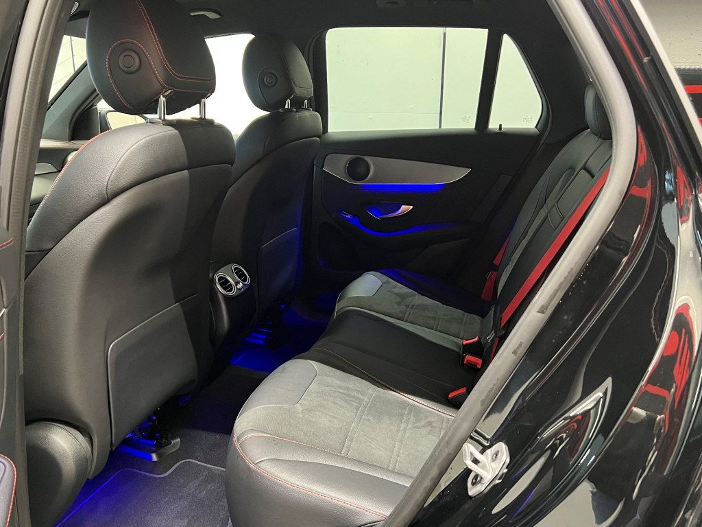 MERCEDES-BENZ GLC 300 d AMG Line 4Matic 9G-Tronic-image-8