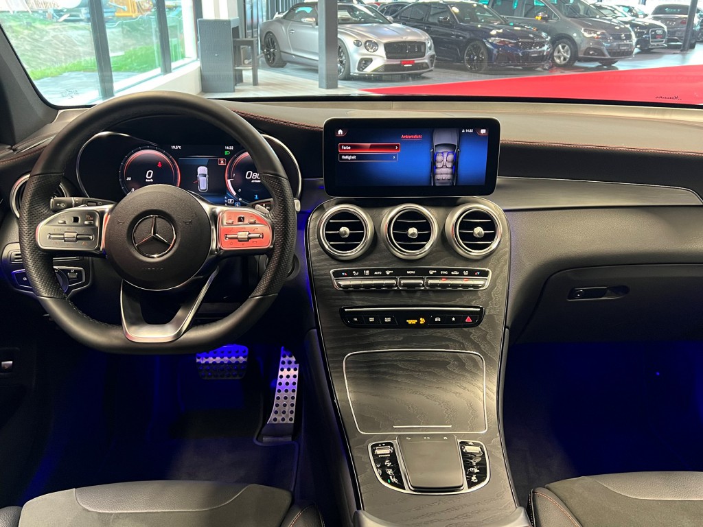 MERCEDES-BENZ GLC 300 d AMG Line 4Matic 9G-Tronic-image-10