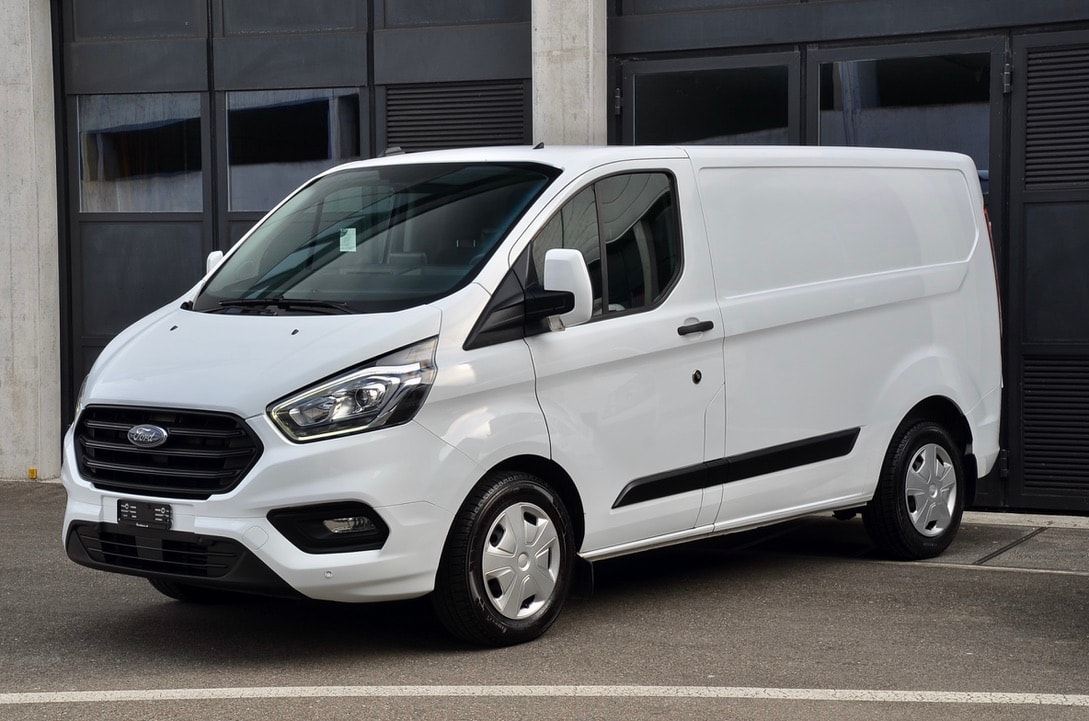 FORD Transit Custom 320 L1H1 130PS Trend Automat