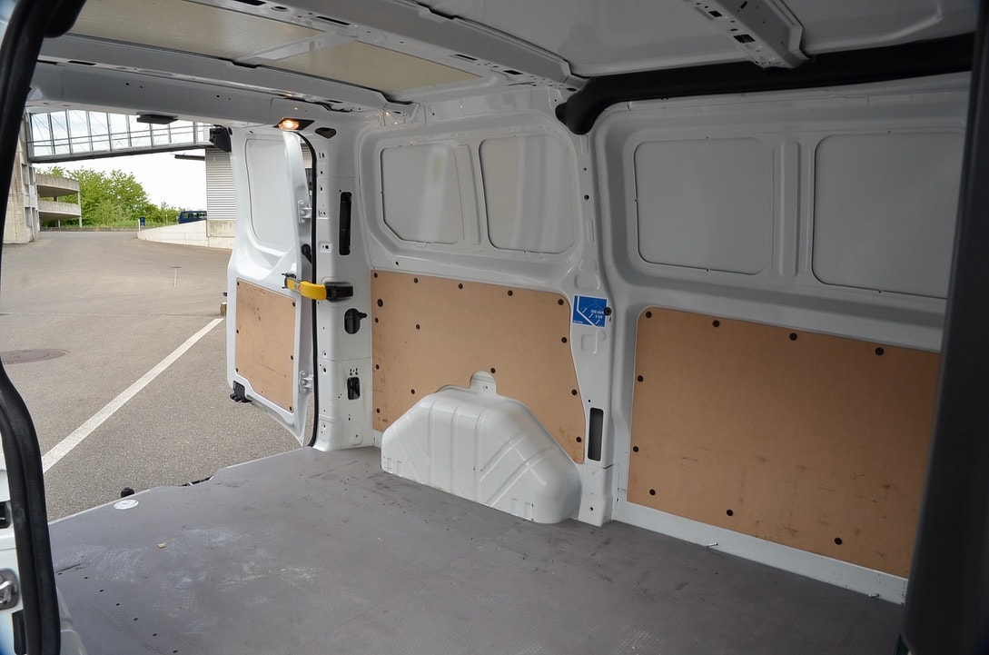 FORD Transit Custom 320 L1H1 130PS Trend Automat-image-27