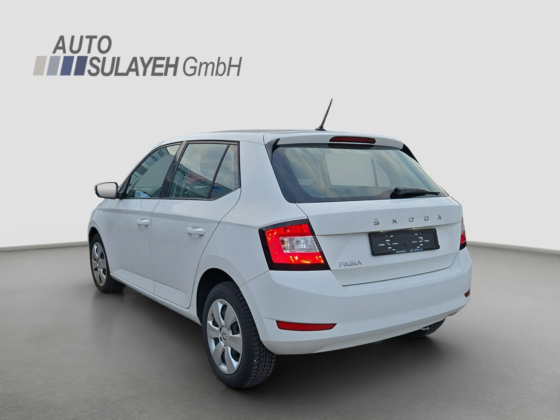 SKODA Fabia 1.0 MPI Ambition-image-8