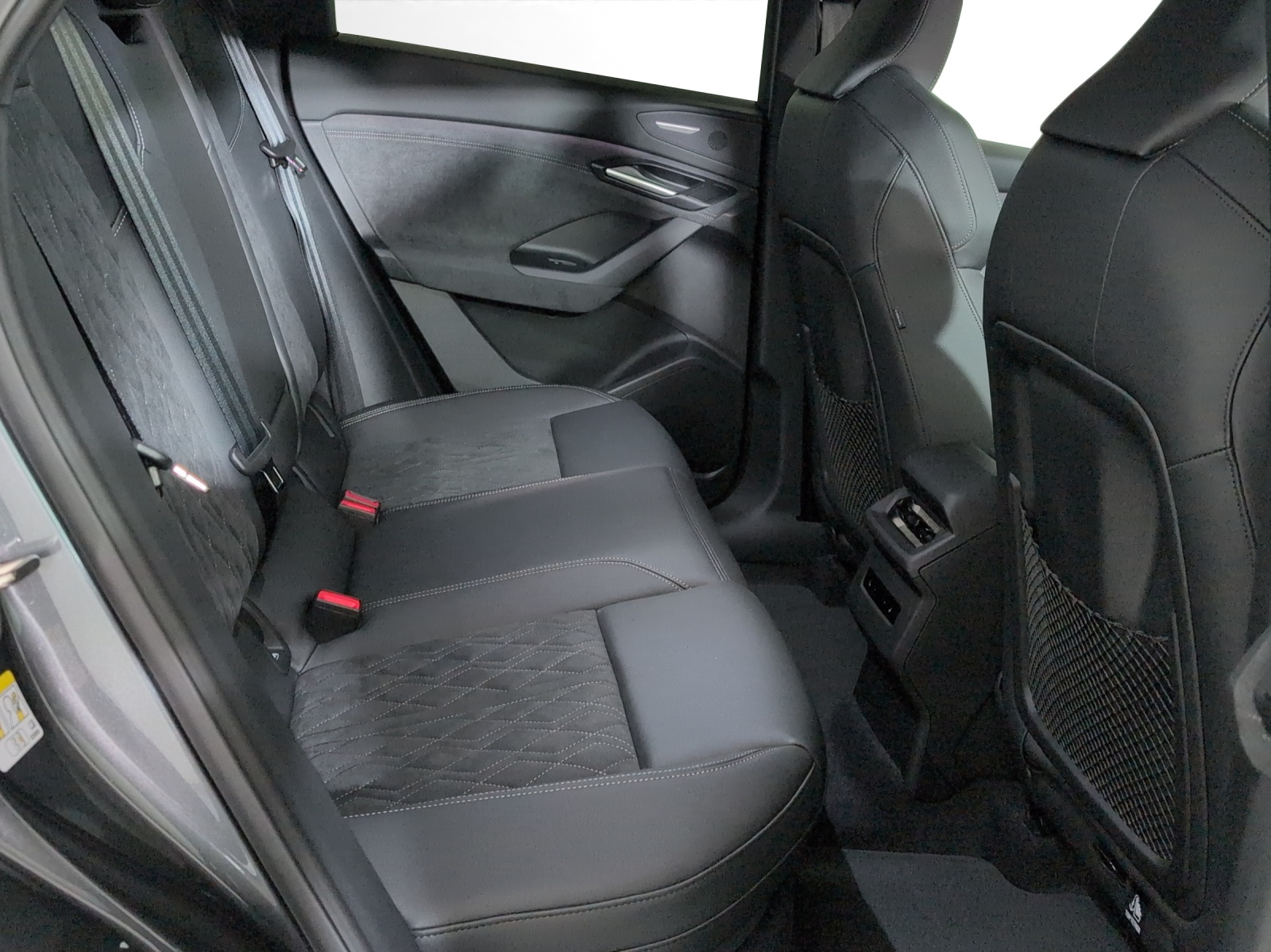 AUDI Q6 Sportback e-tron quattro-image-8