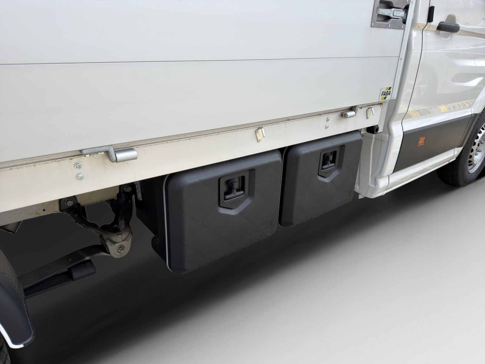 VW Crafter 35 2.0 TDI L3 HD A-image-14