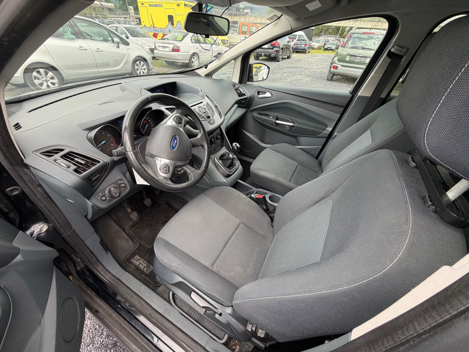 FORD C-Max 1.6 SCTi Titanium-image-9