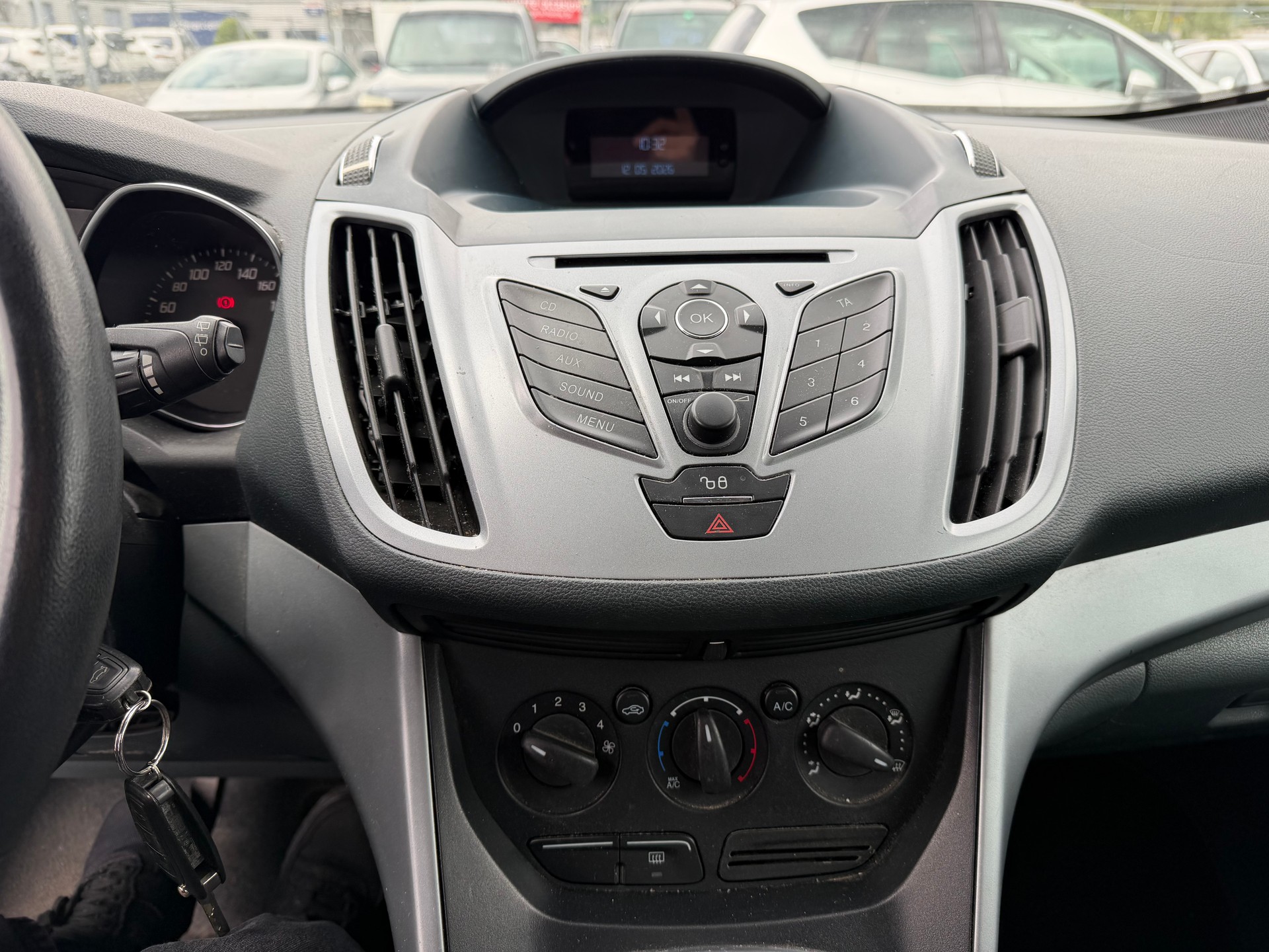 FORD C-Max 1.6 SCTi Titanium-image-10