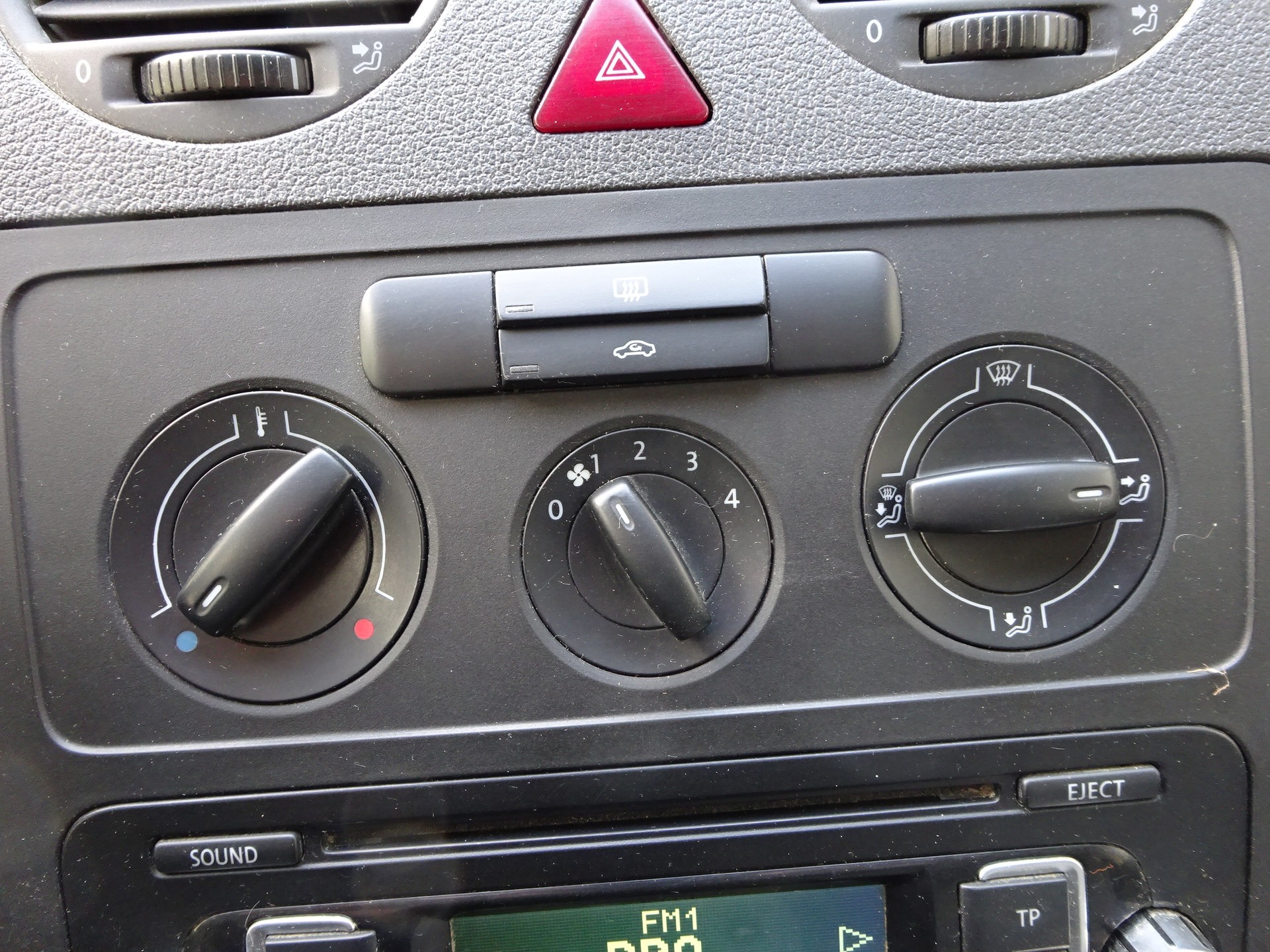 VW Caddy 2.0 TDI 4Motion-image-7