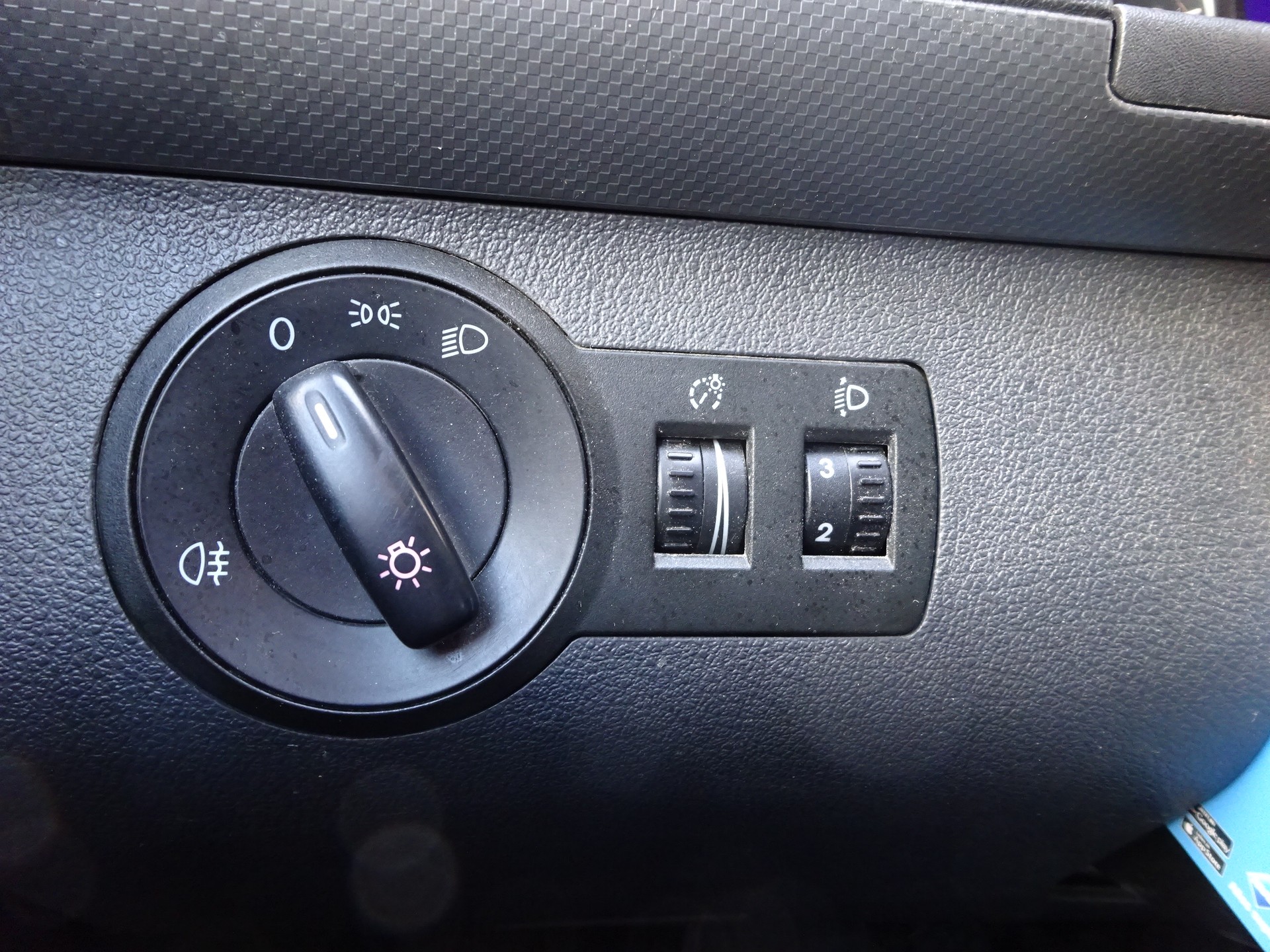 VW Caddy 2.0 TDI 4Motion-image-10