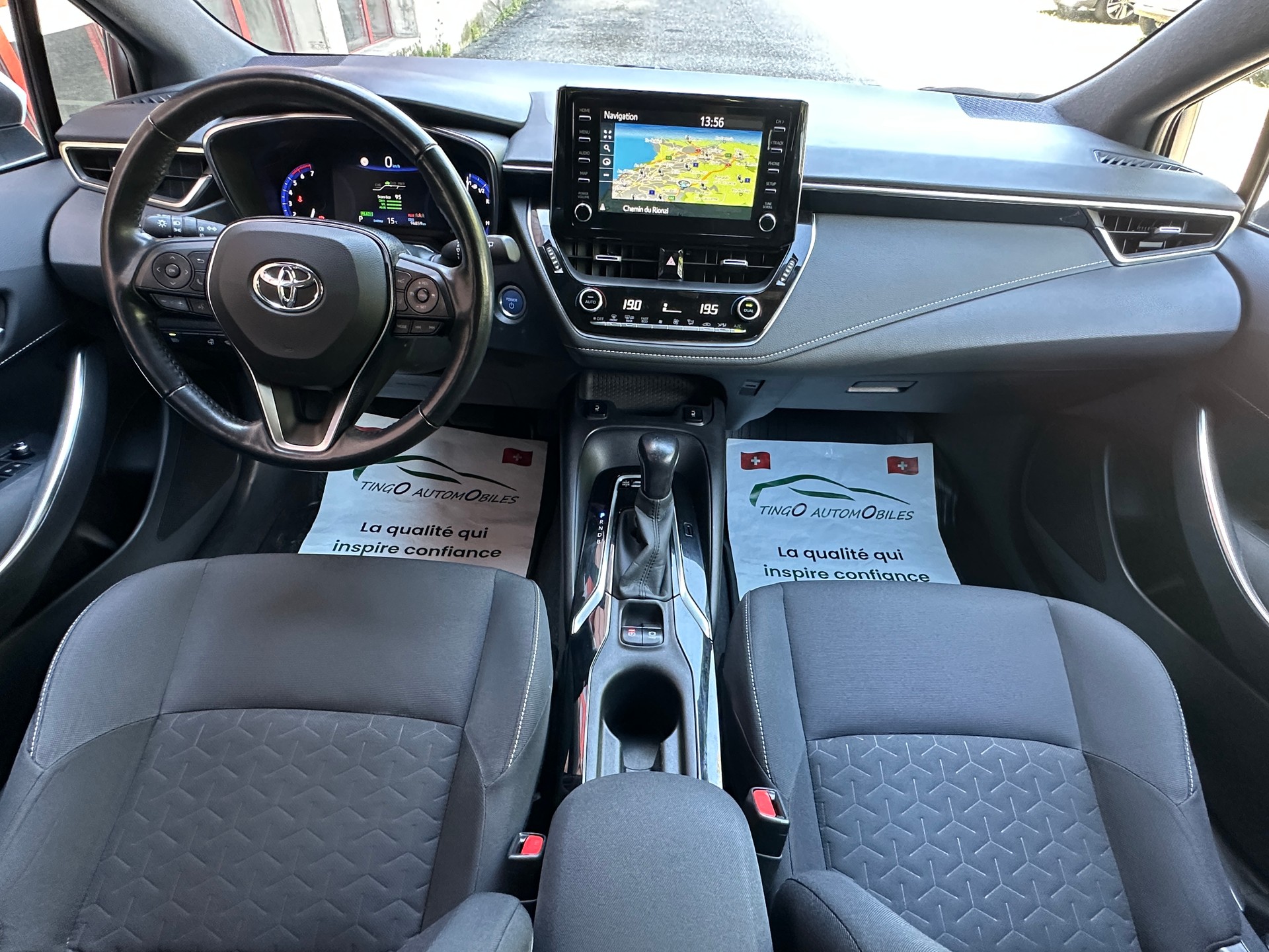 TOYOTA Corolla Touring Sports 1.8 HSD Comfort e-CVT-image-9