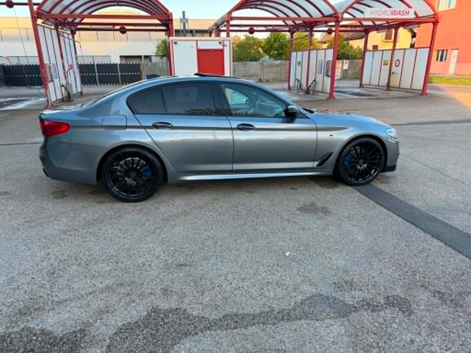 BMW 520d M sport xDrive-image-2