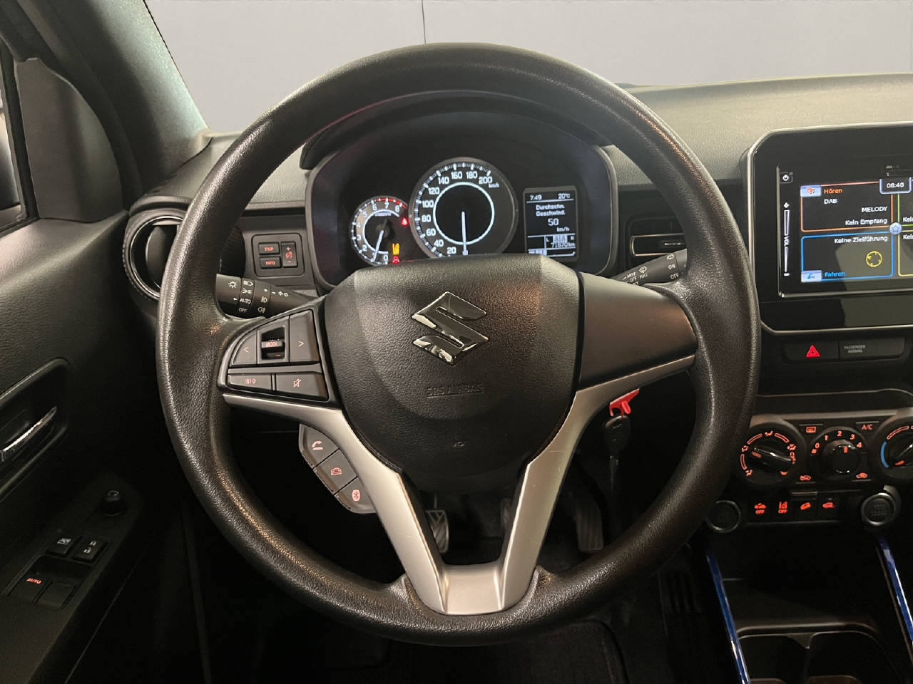 SUZUKI Ignis 1.2 Hybrid 4x4-image-8