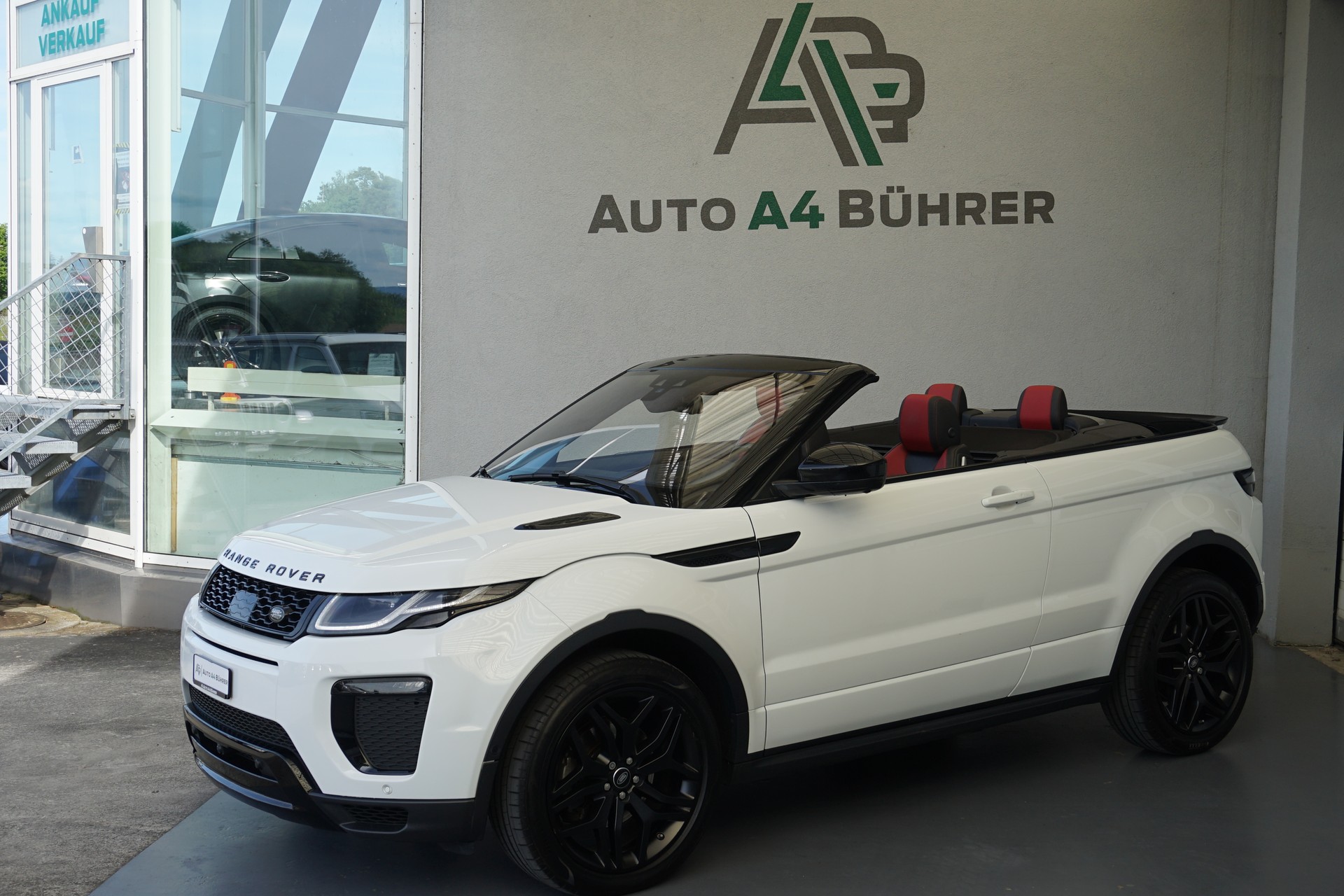 LAND ROVER Evoque 2.0Si4 HSE Dynamic Convertible 241 PS-image-7