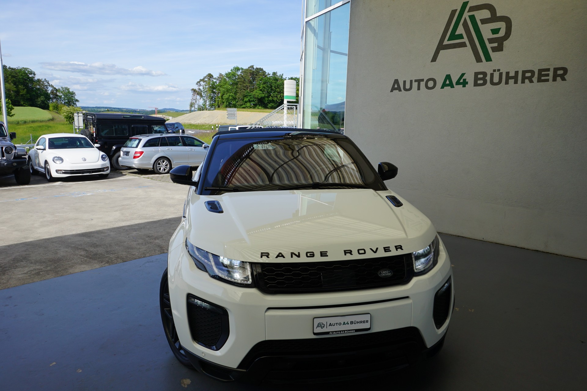LAND ROVER Evoque 2.0Si4 HSE Dynamic Convertible 241 PS-image-4