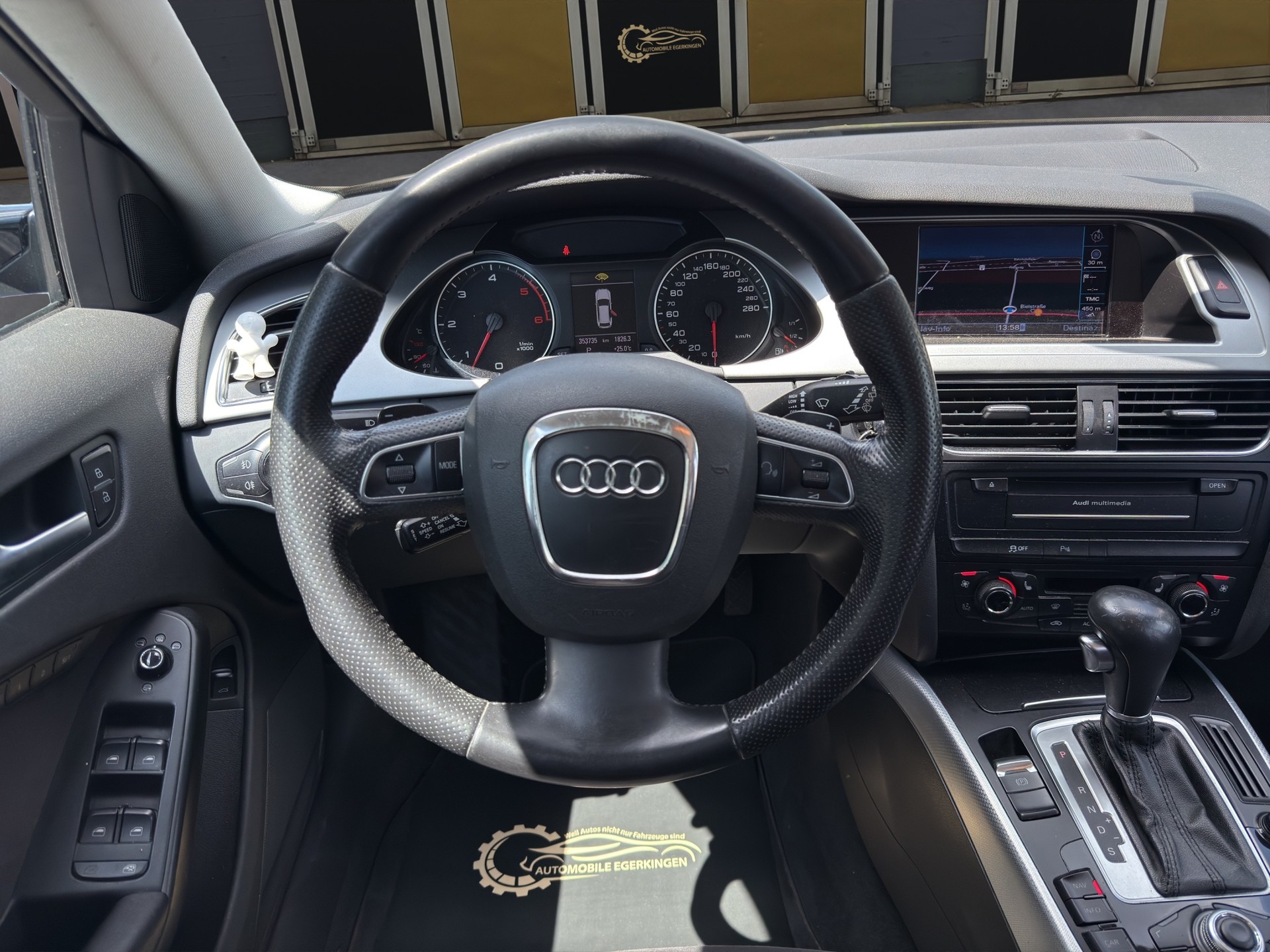 AUDI A4 Avant 3.0 TDI add Blue quattro tiptronic-image-11