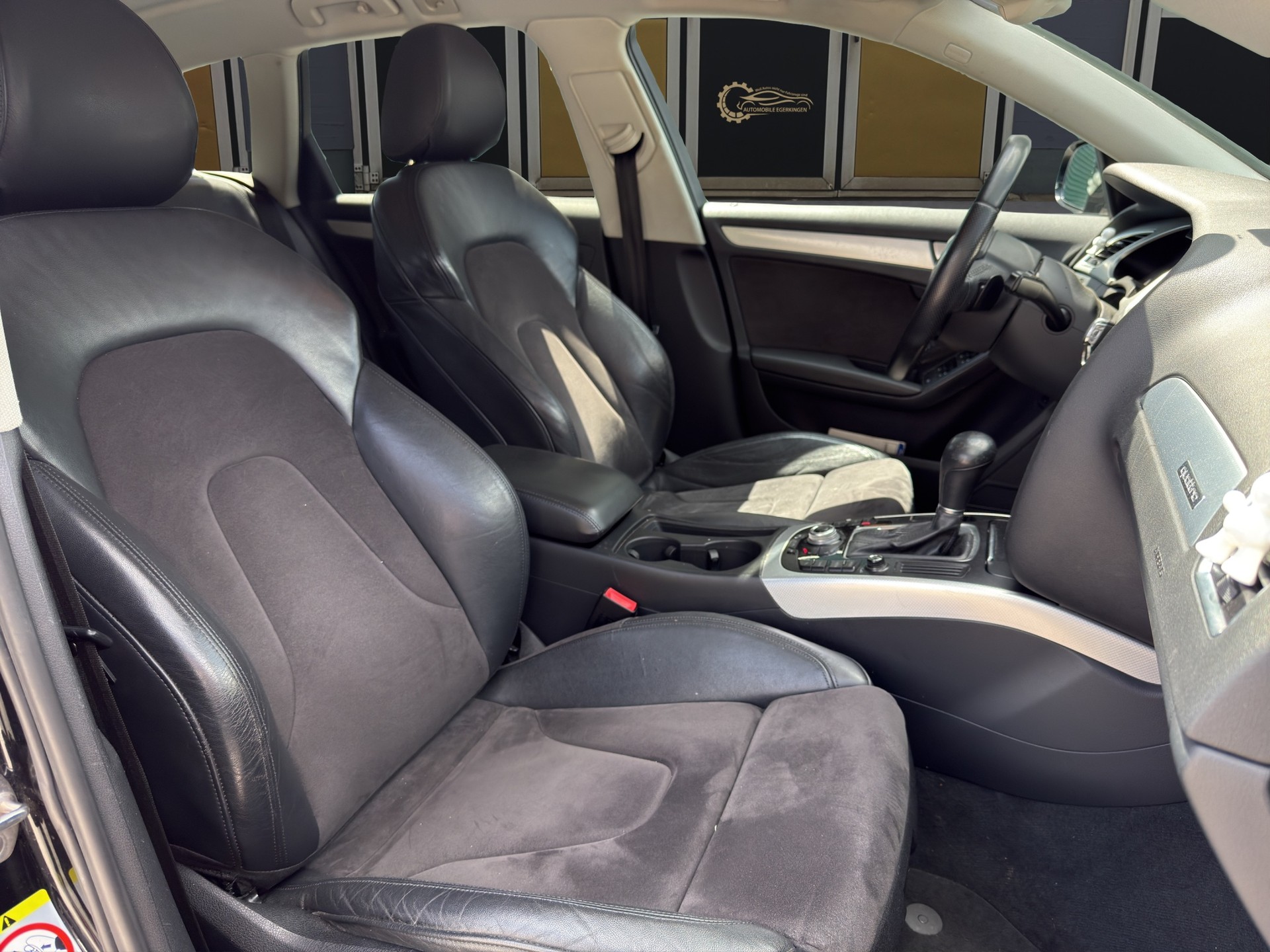AUDI A4 Avant 3.0 TDI add Blue quattro tiptronic-image-9