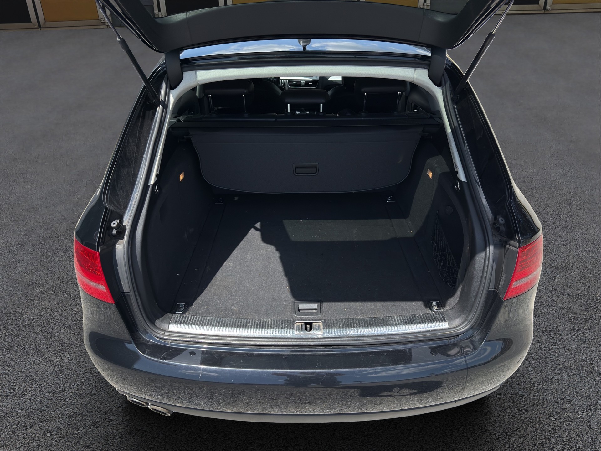 AUDI A4 Avant 3.0 TDI add Blue quattro tiptronic-image-14