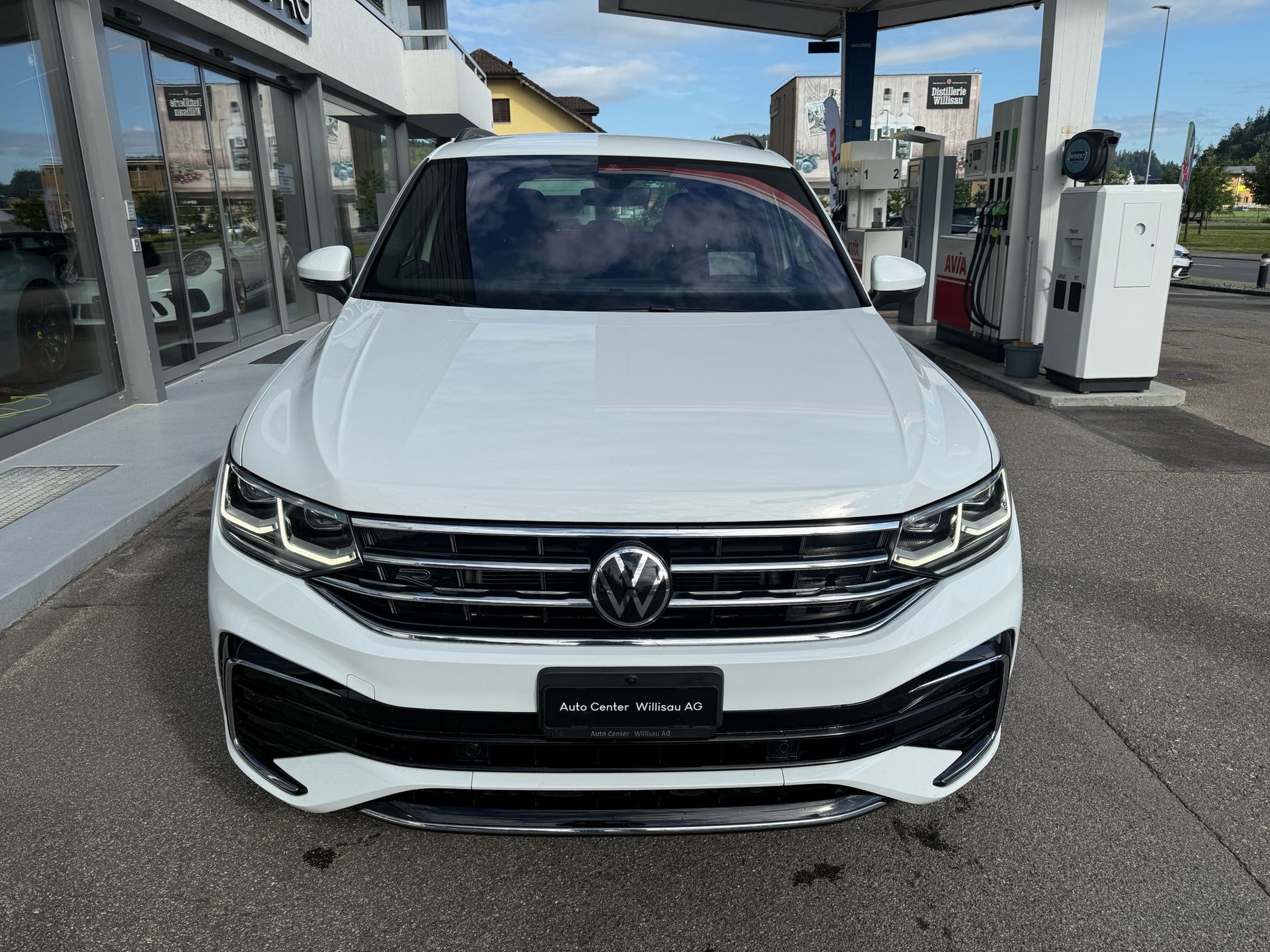 VW Tiguan 2.0 TDI SCR R-Line 4Motion DSG-image-4