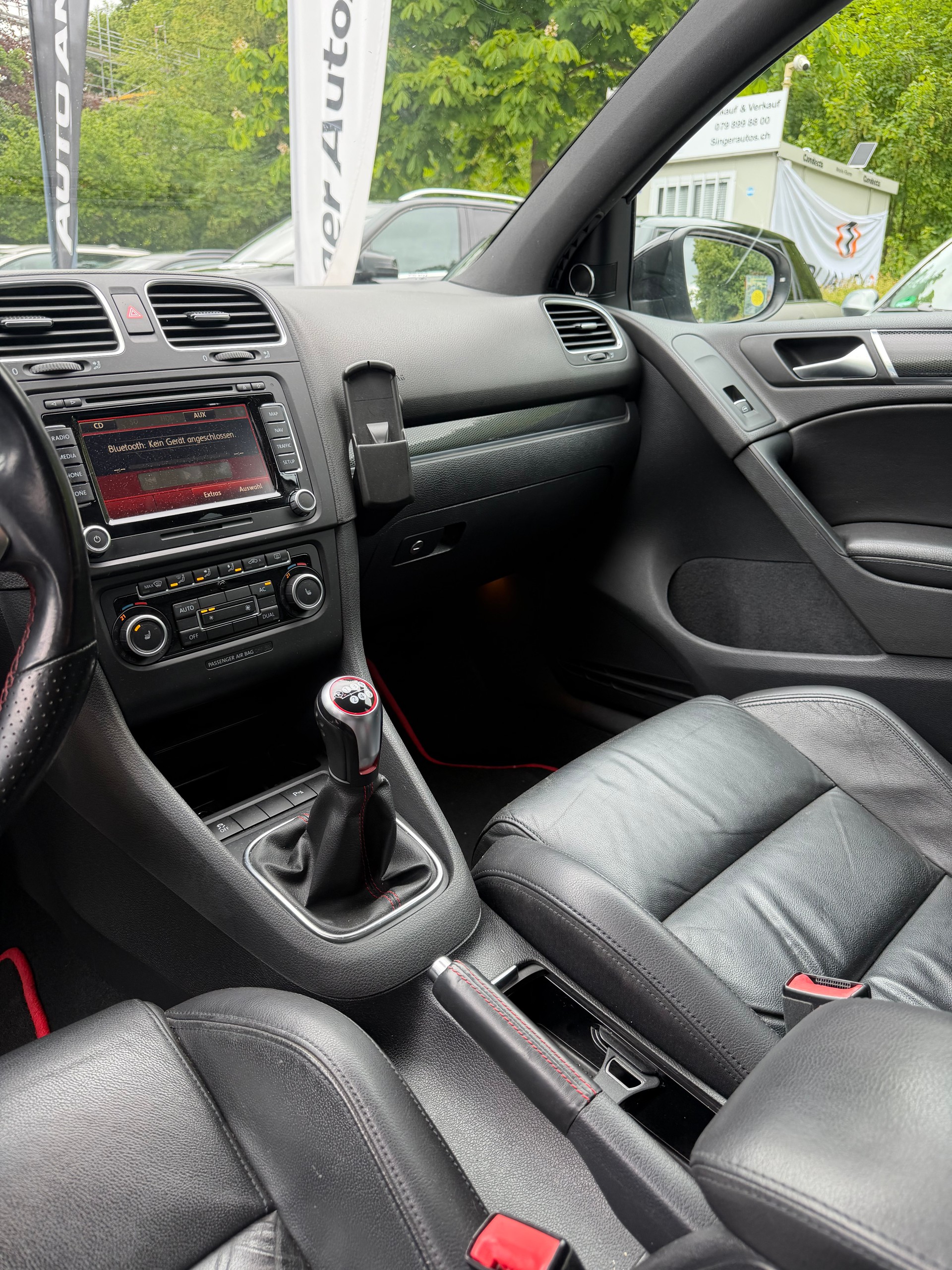 VW Golf 2.0 TSI GTI Edition 35-image-9