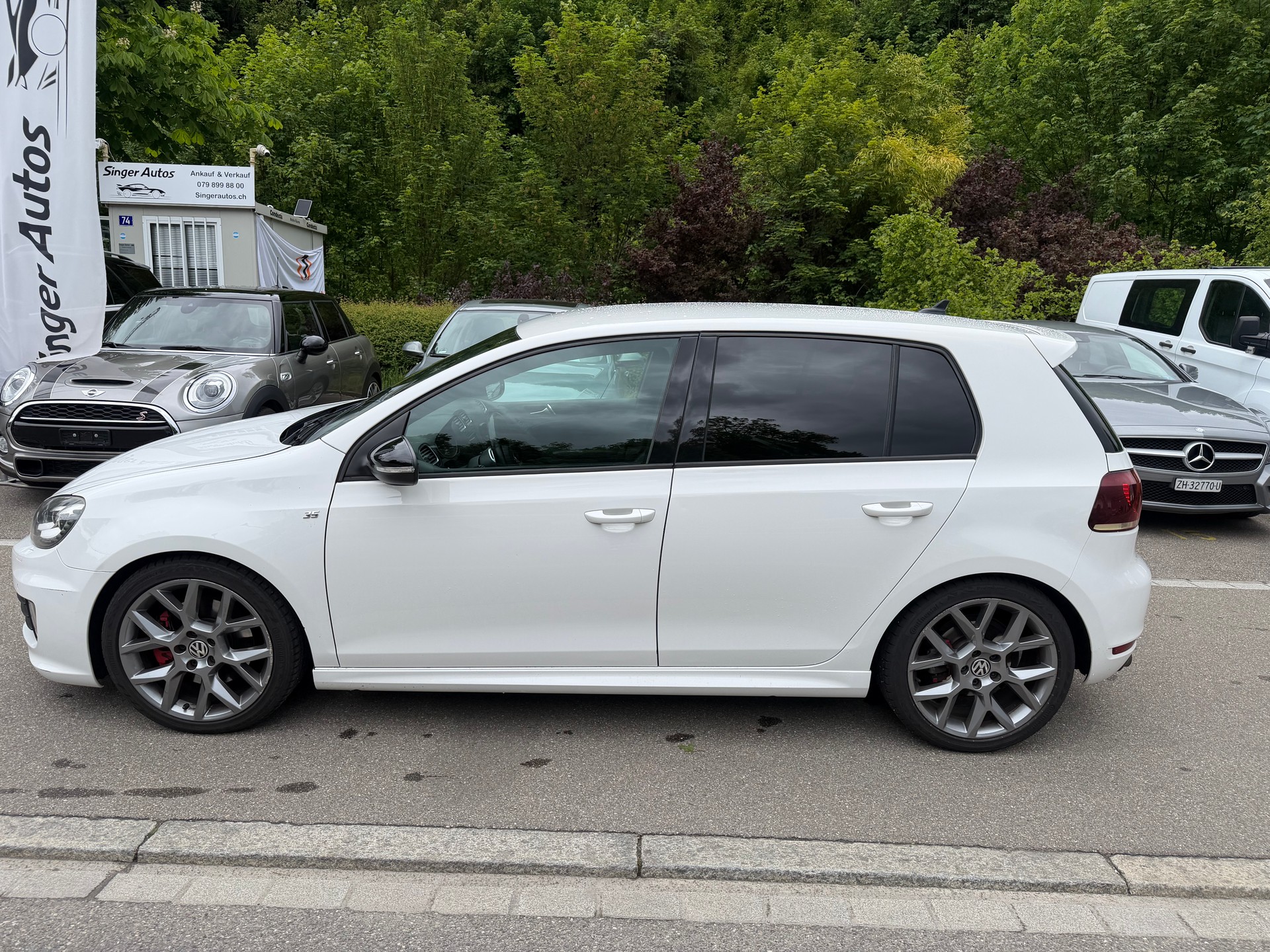 VW Golf 2.0 TSI GTI Edition 35-image-4