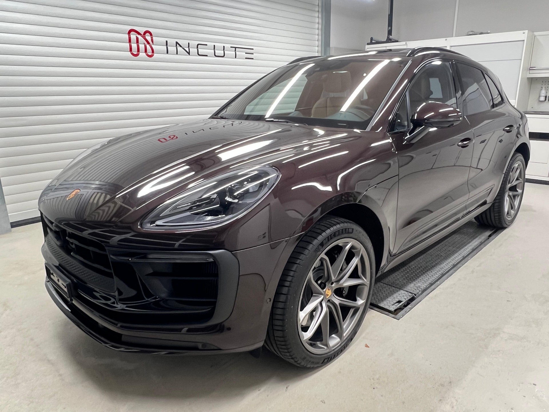 PORSCHE 2.9 V6 GTS-image-0