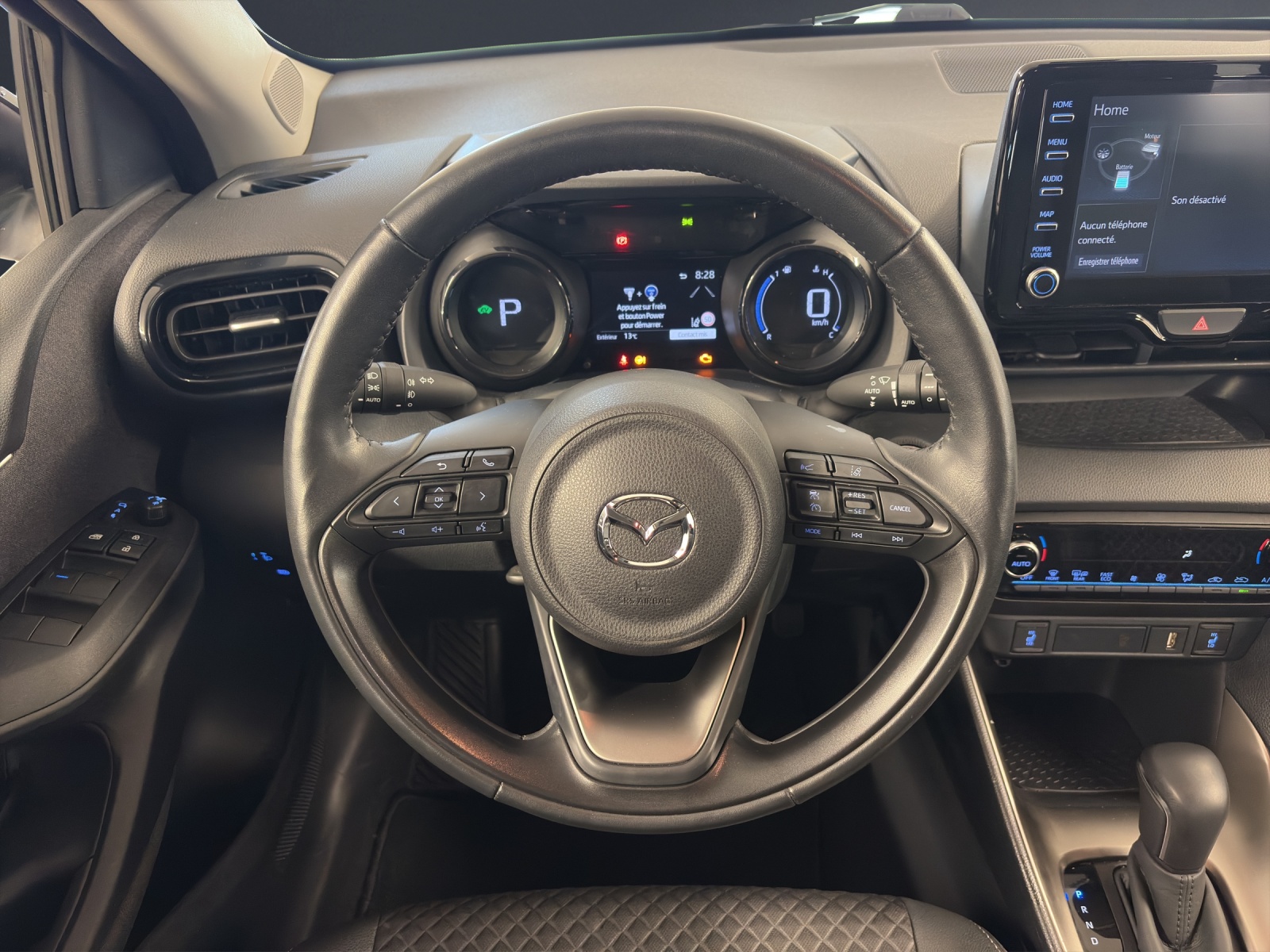MAZDA 2 Hybrid Agile-image-12