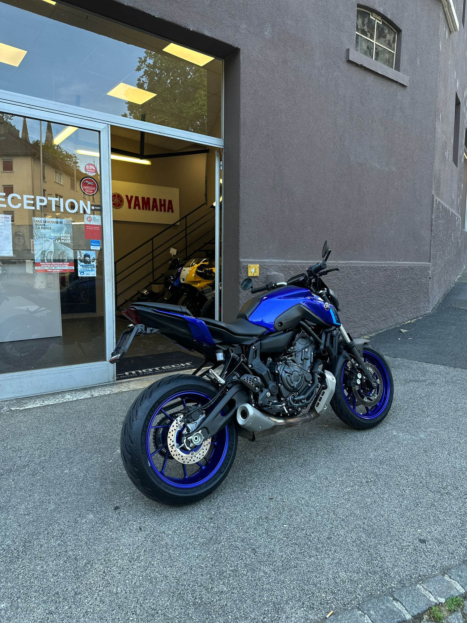 YAMAHA MT-07 (35KW)-showroom-element-1