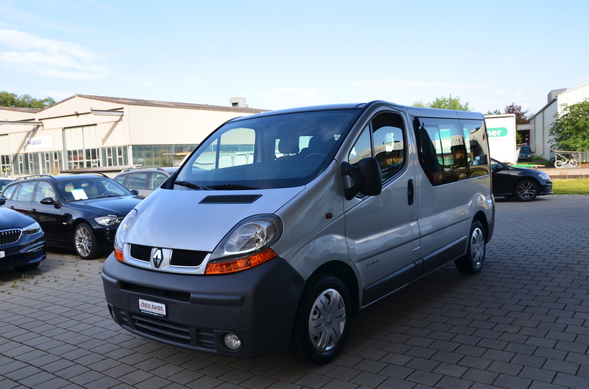 RENAULT Trafic 1.9 dCi 100-image-6
