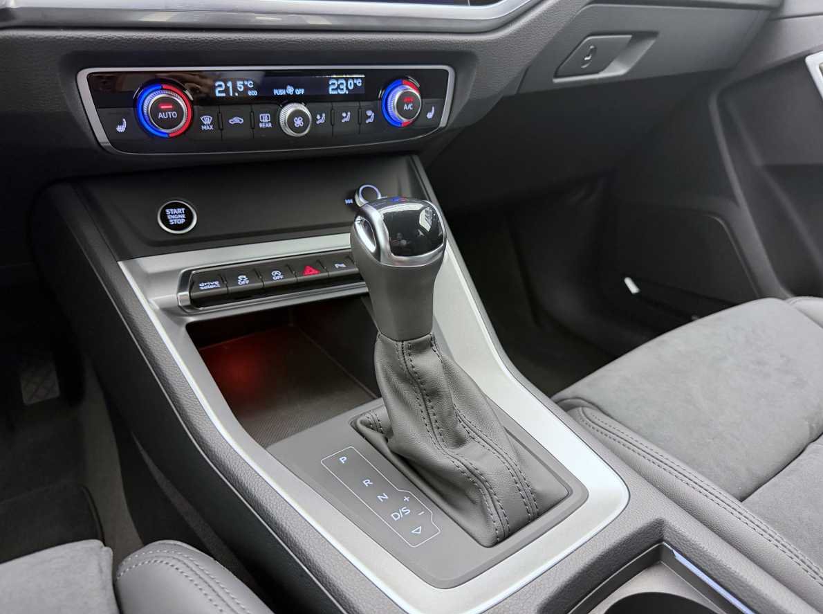 AUDI Q3 45 TFSI advanced quattro S-tronic-image-11