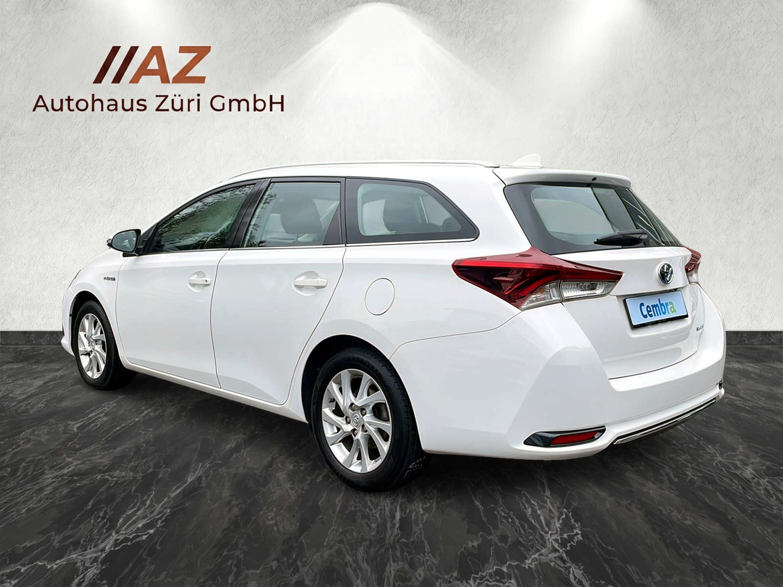 TOYOTA Auris Touring Sports 1.8 HSD Premium e-CVT-showroom-element-2