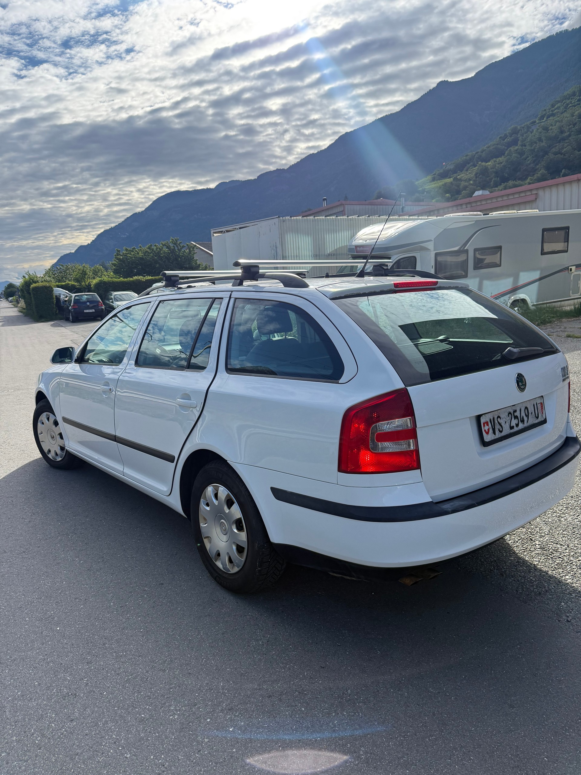 SKODA Octavia 2.0 FSI Adventure 4x4-showroom-element-1