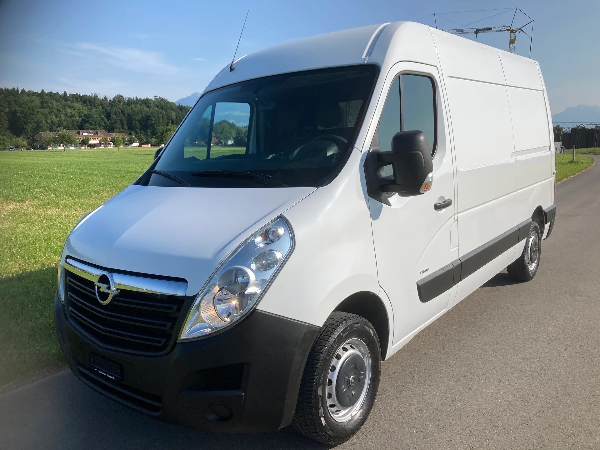 OPEL Movano 2.3 CDTI 3.5t L2H2 mit Anhängerkupplung-image-0