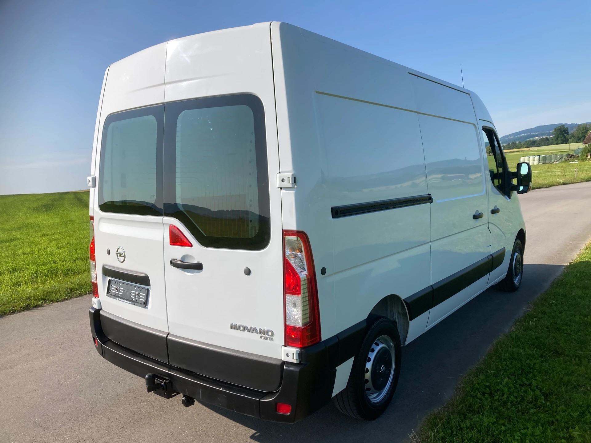 OPEL Movano 2.3 CDTI 3.5t L2H2 mit Anhängerkupplung-image-2