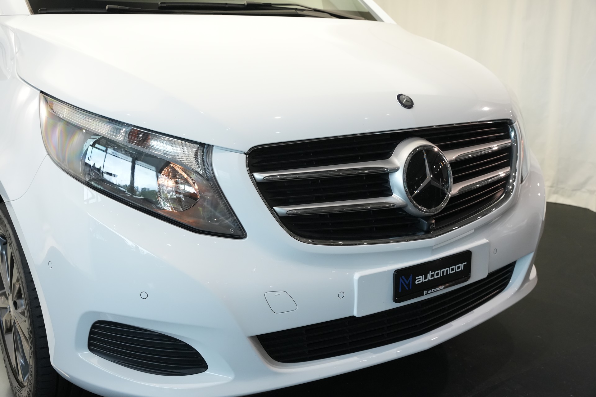 MERCEDES-BENZ V 220 d lang 4Matic 7G-Tronic *CH-Fahrzeug* *8 Sitze*-image-39