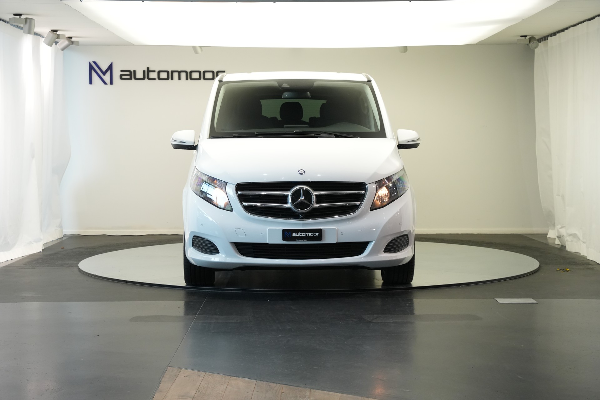 MERCEDES-BENZ V 220 d lang 4Matic 7G-Tronic *CH-Fahrzeug* *8 Sitze*-image-1