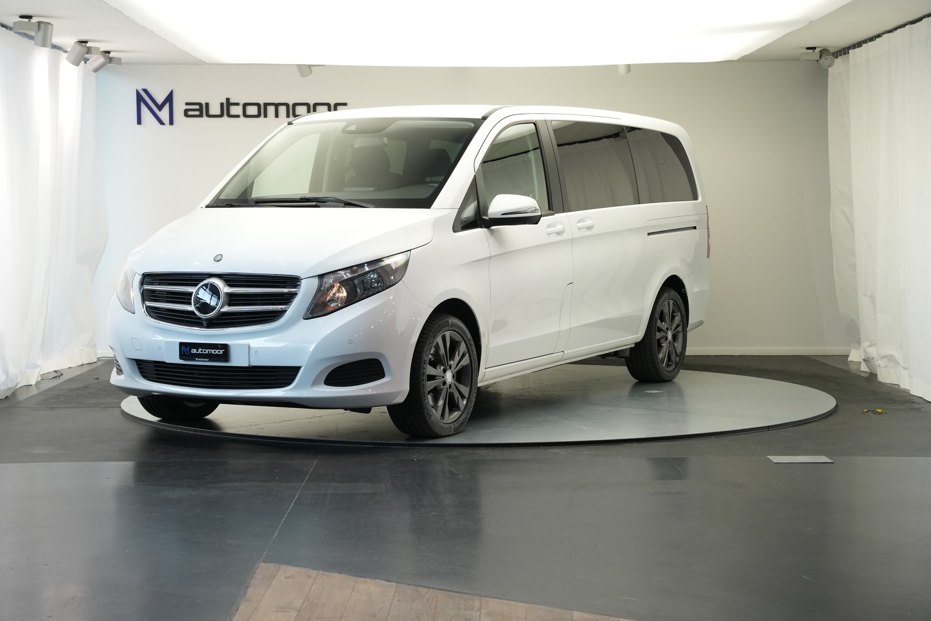 MERCEDES-BENZ V 220 d lang 4Matic 7G-Tronic *CH-Fahrzeug* *8 Sitze*-image-0